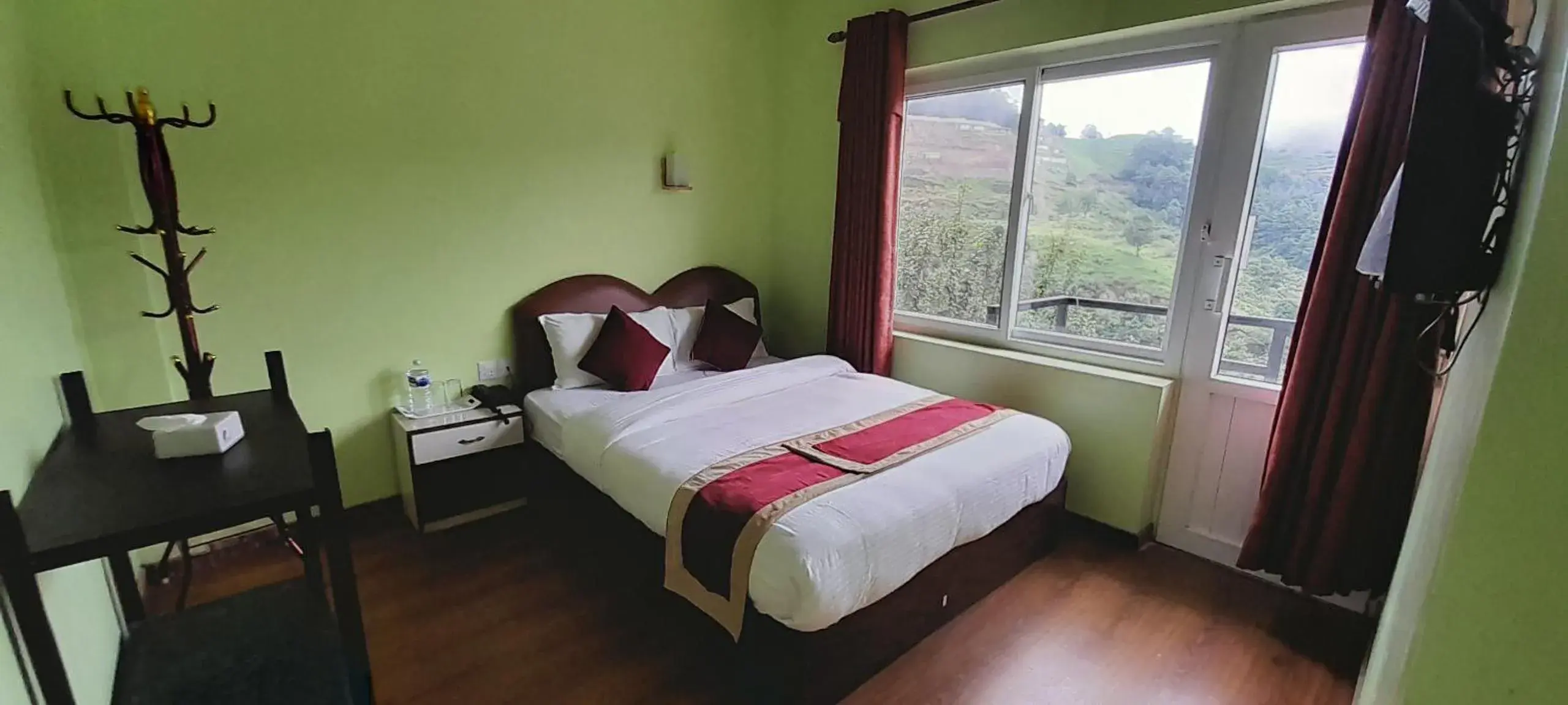 Budget Single Room in Paradise Villa Budget Single Room in Paradise Villa