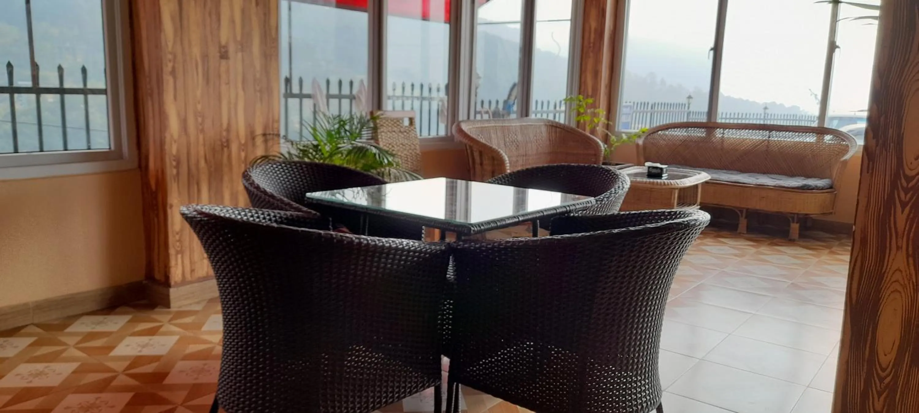 Dining area in Paradise Villa