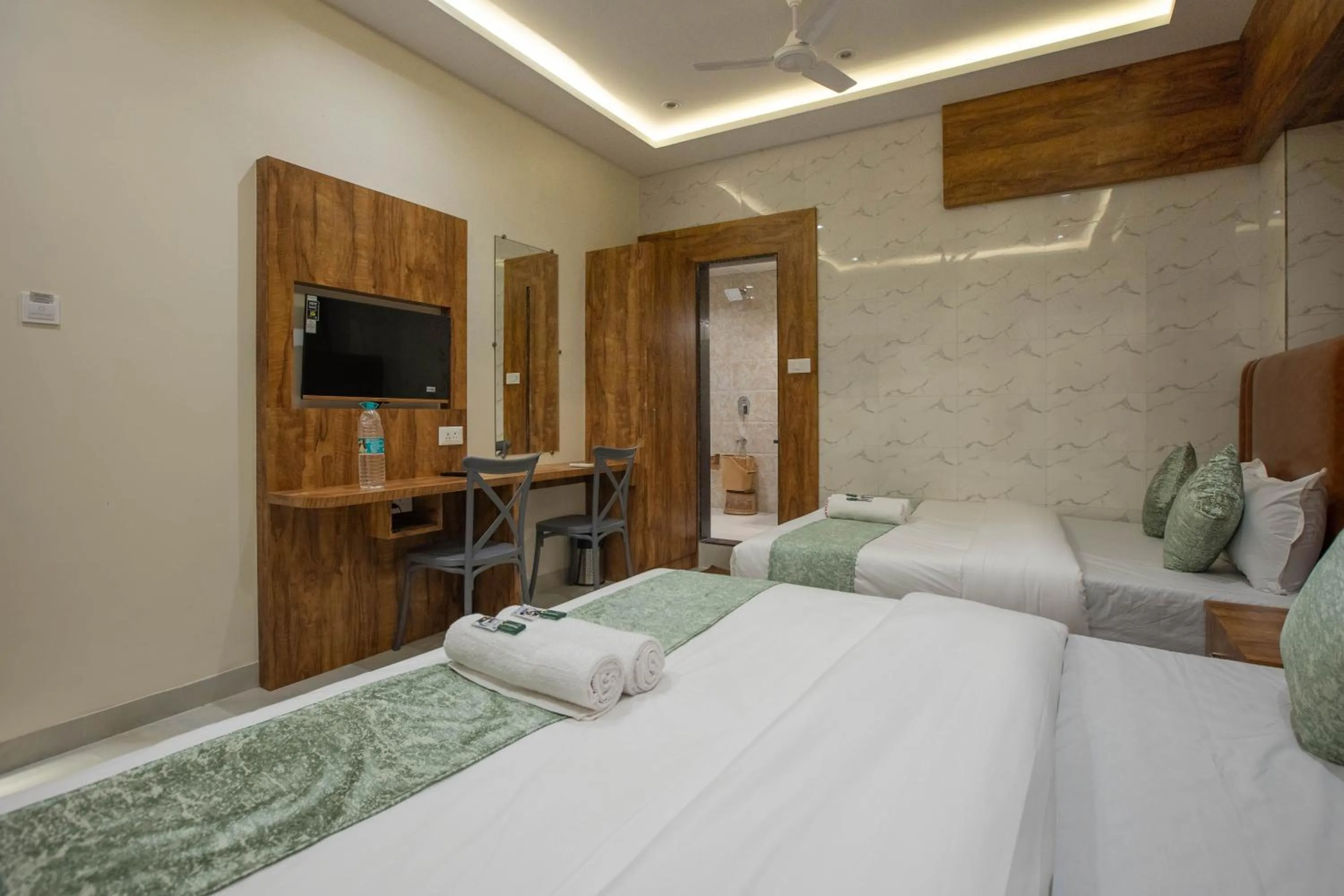 Bed in Hotels Heraa International