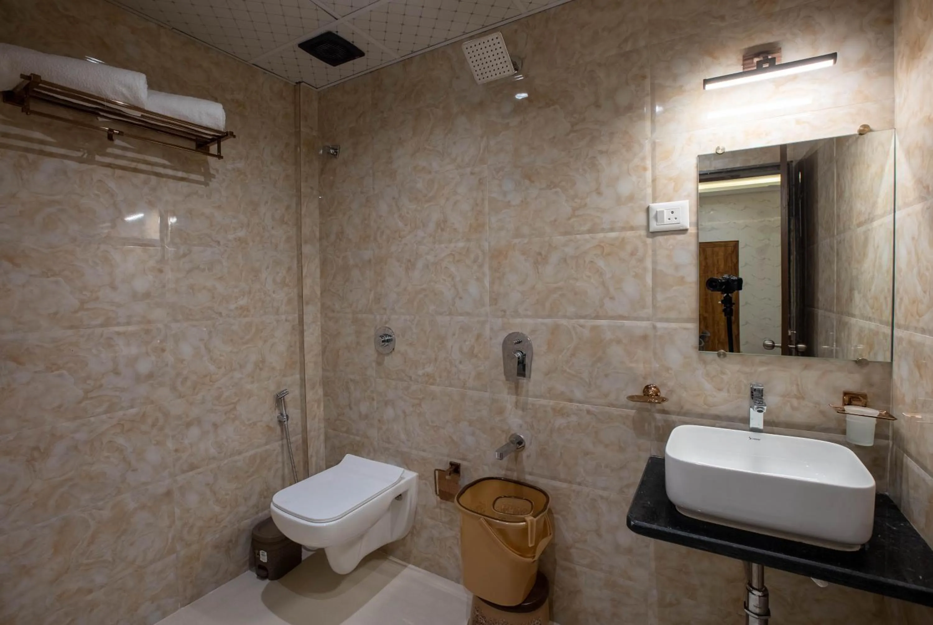 Bathroom in Hotels Heraa International