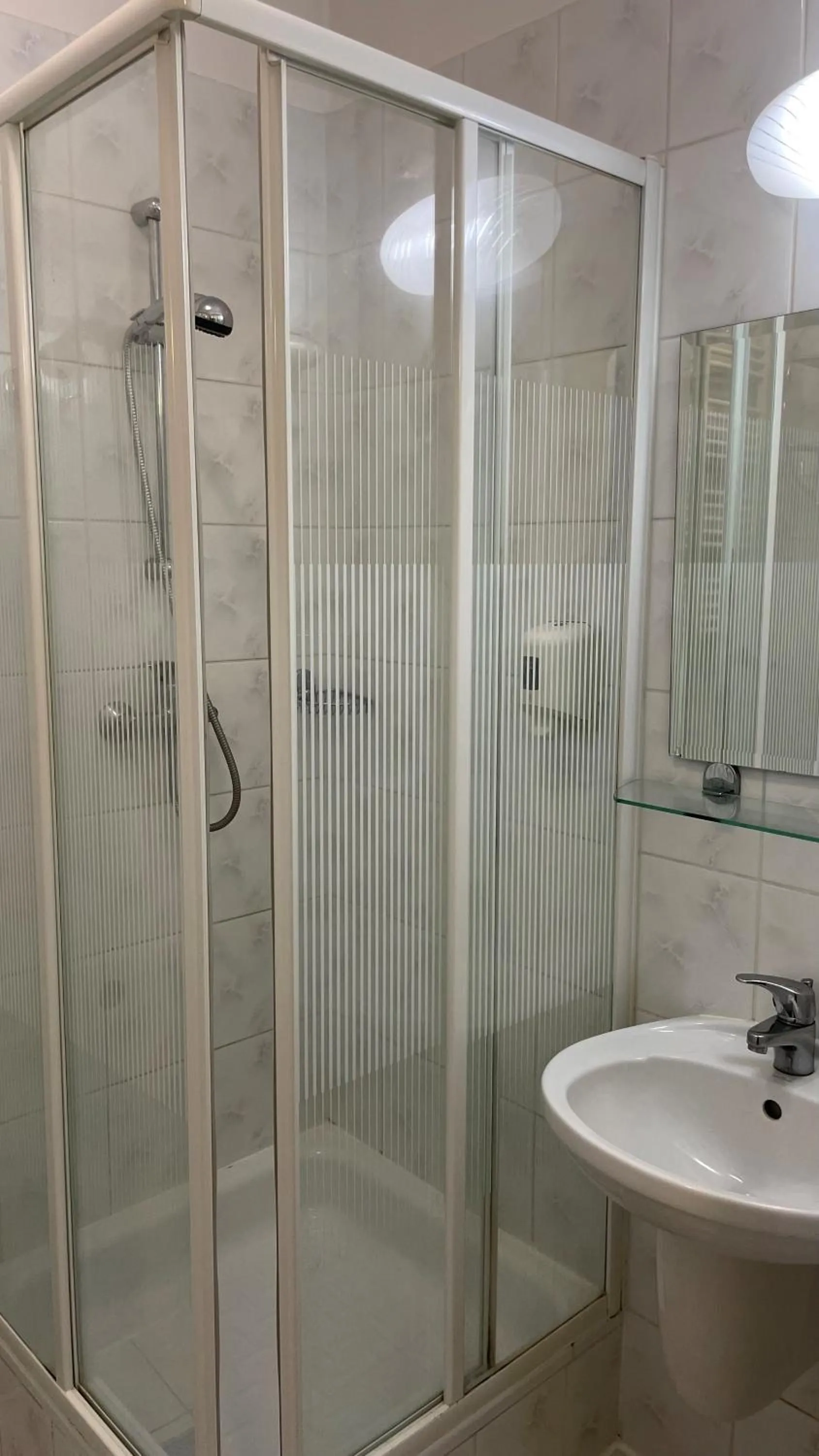 Shower in Geovita w Jadwisinie