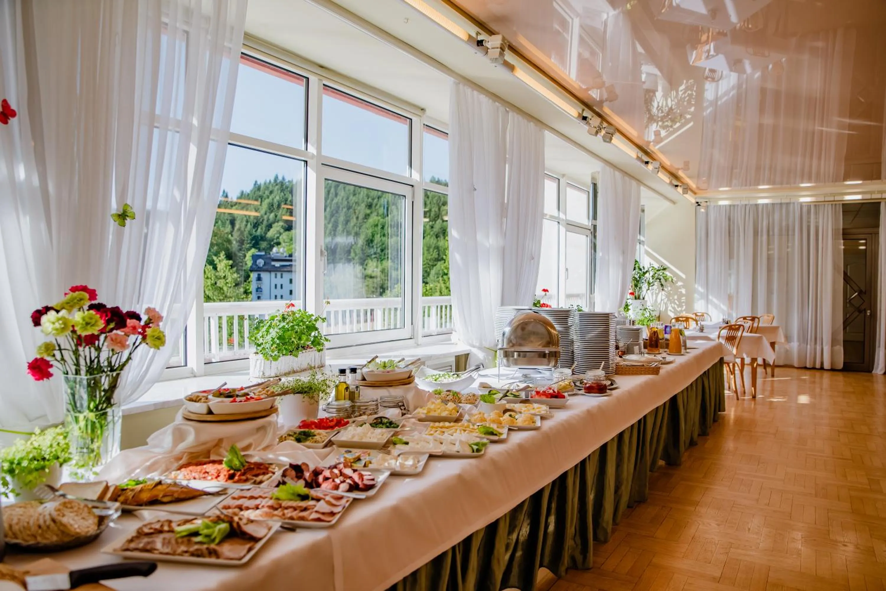 Buffet breakfast in Geovita Krynica-Zdroj