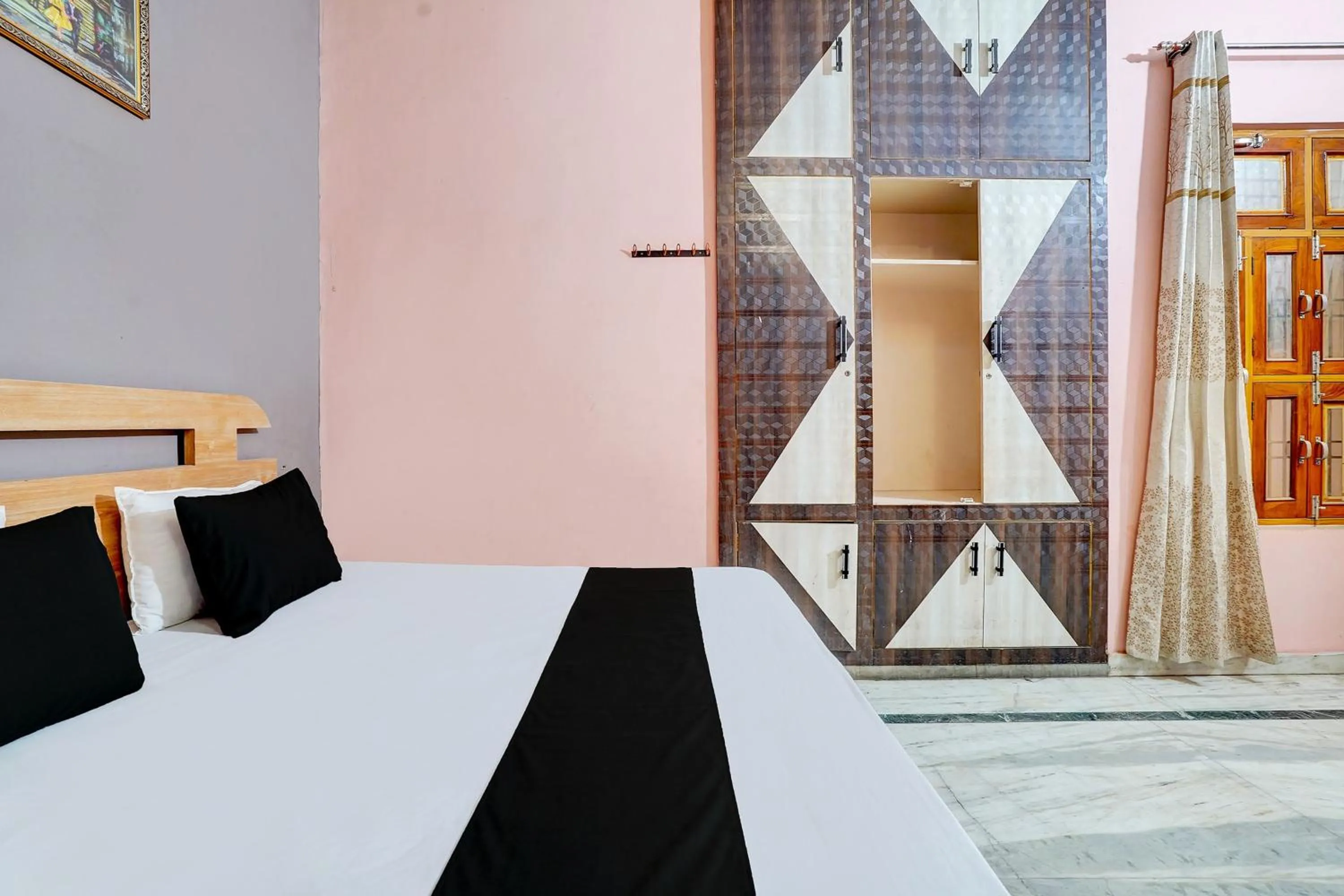 Bedroom in Hotel O Crown Food Court cfc