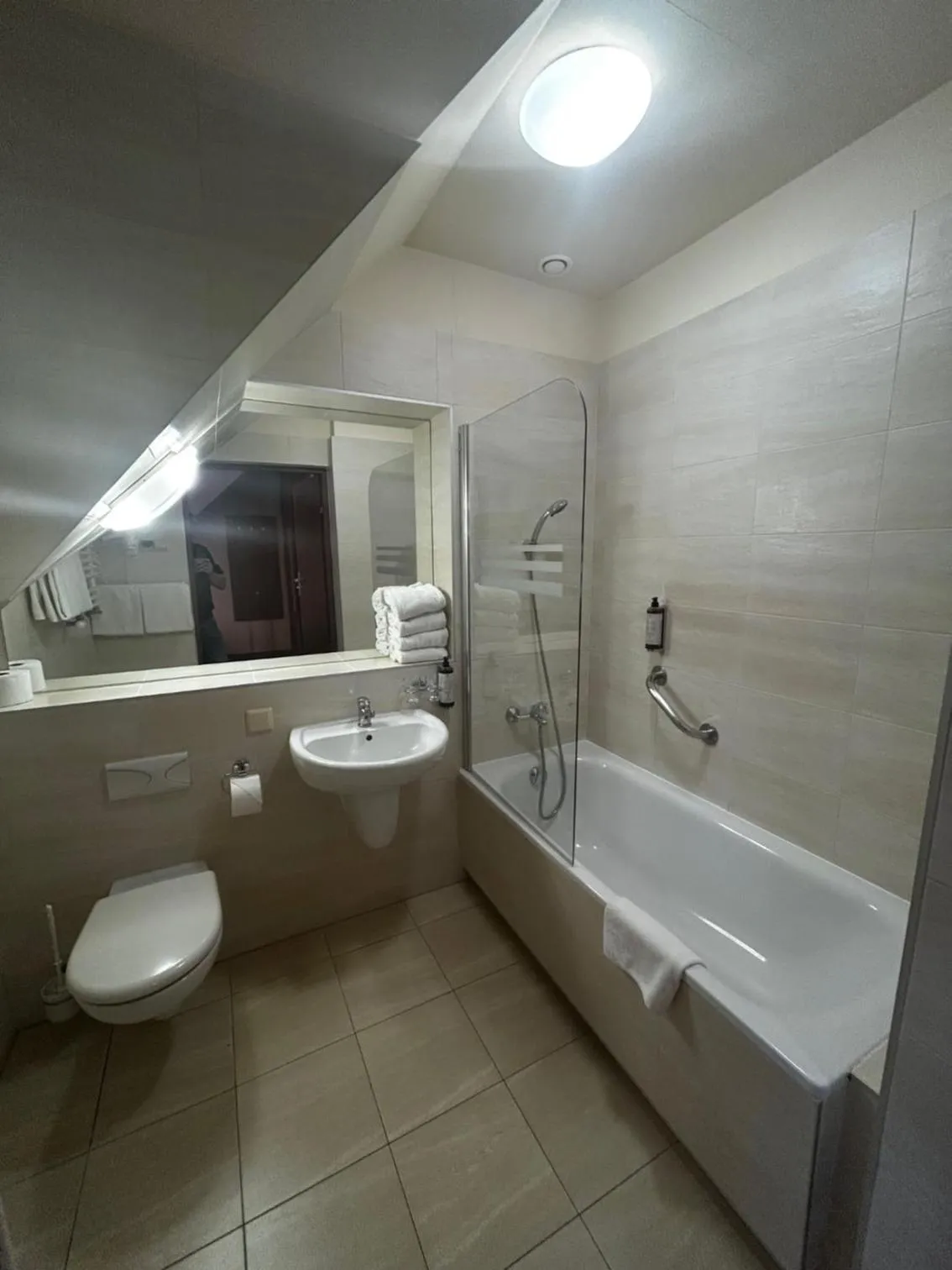 Bathroom in Dom Oliwski