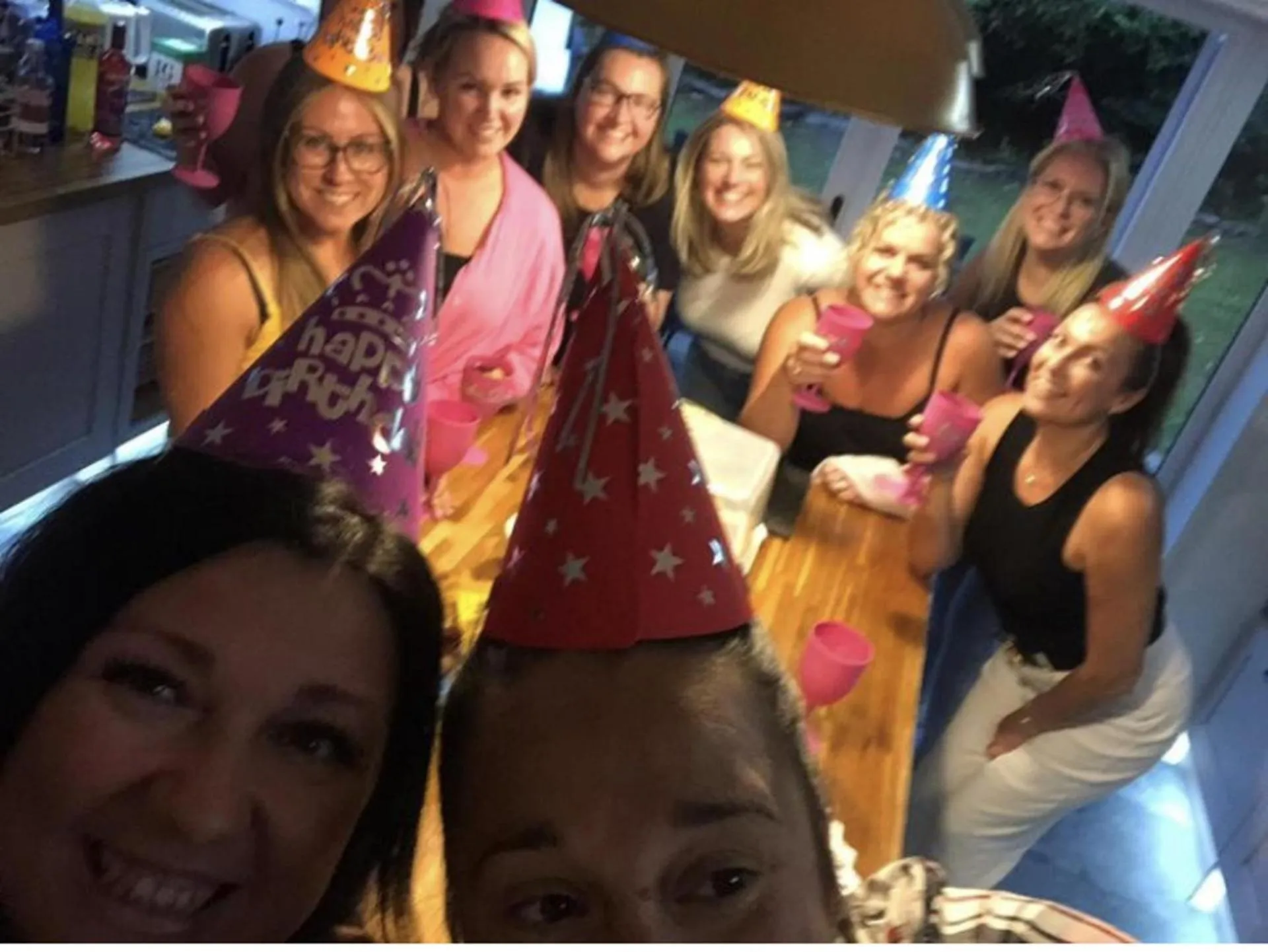 5Bed-10Guests-Fireplace-HotTub-Pets ok-Parking