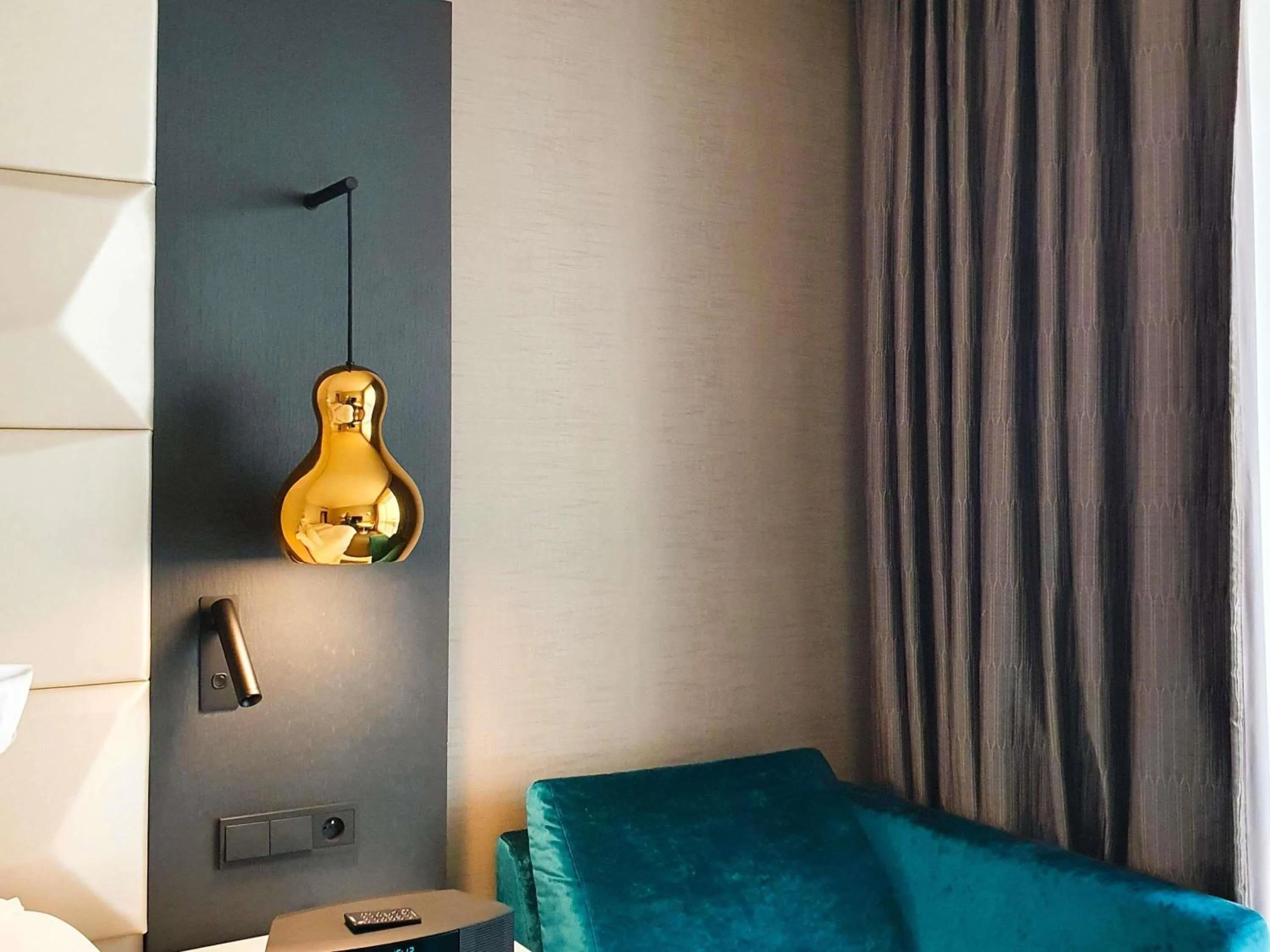 Bedroom, Bed in Sofitel Warsaw Victoria