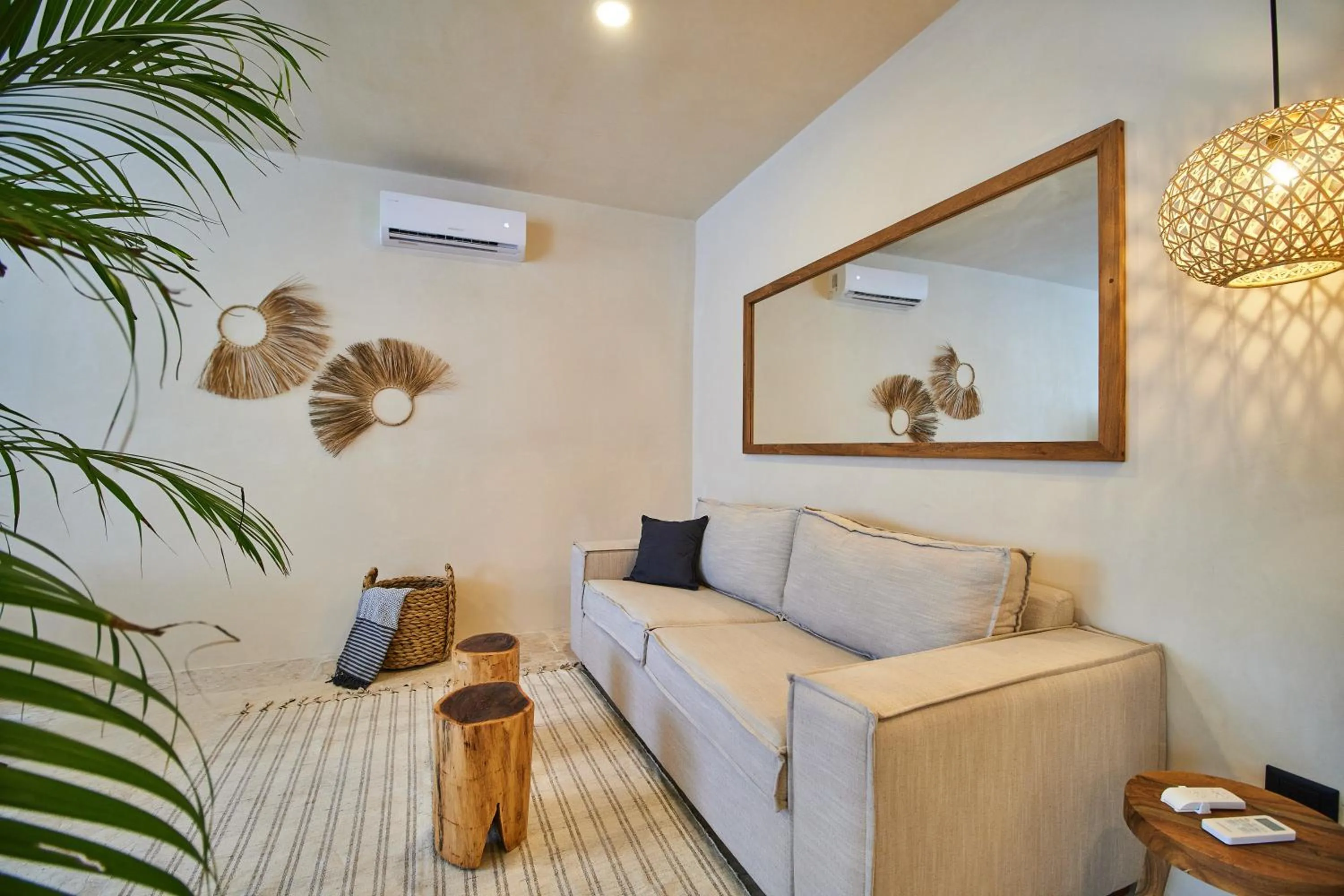 Living room in Increíble Departamento en la Jungla Private Pool By Yeah