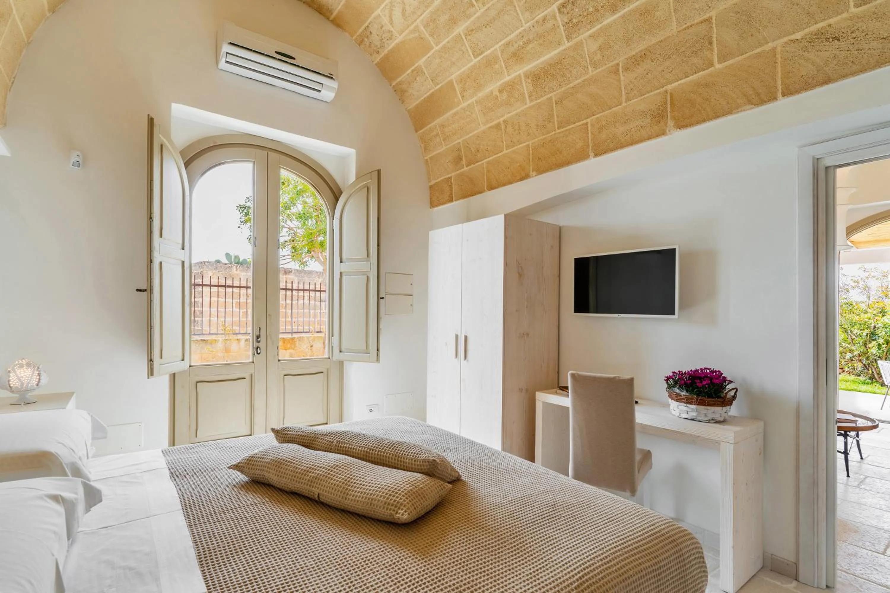Bed in Masseria Macchiaforte