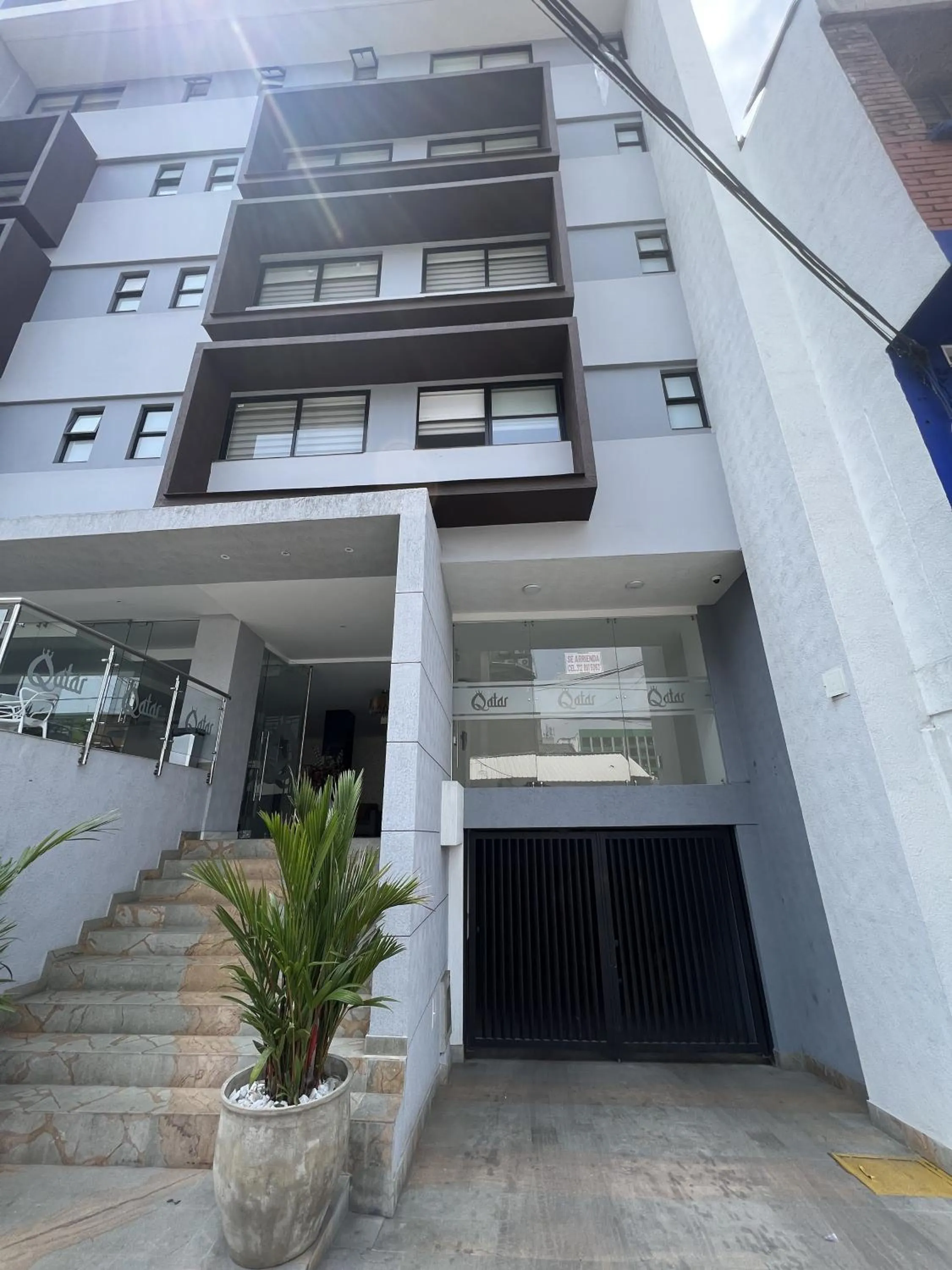 Property building in Hotel Qatar Cali