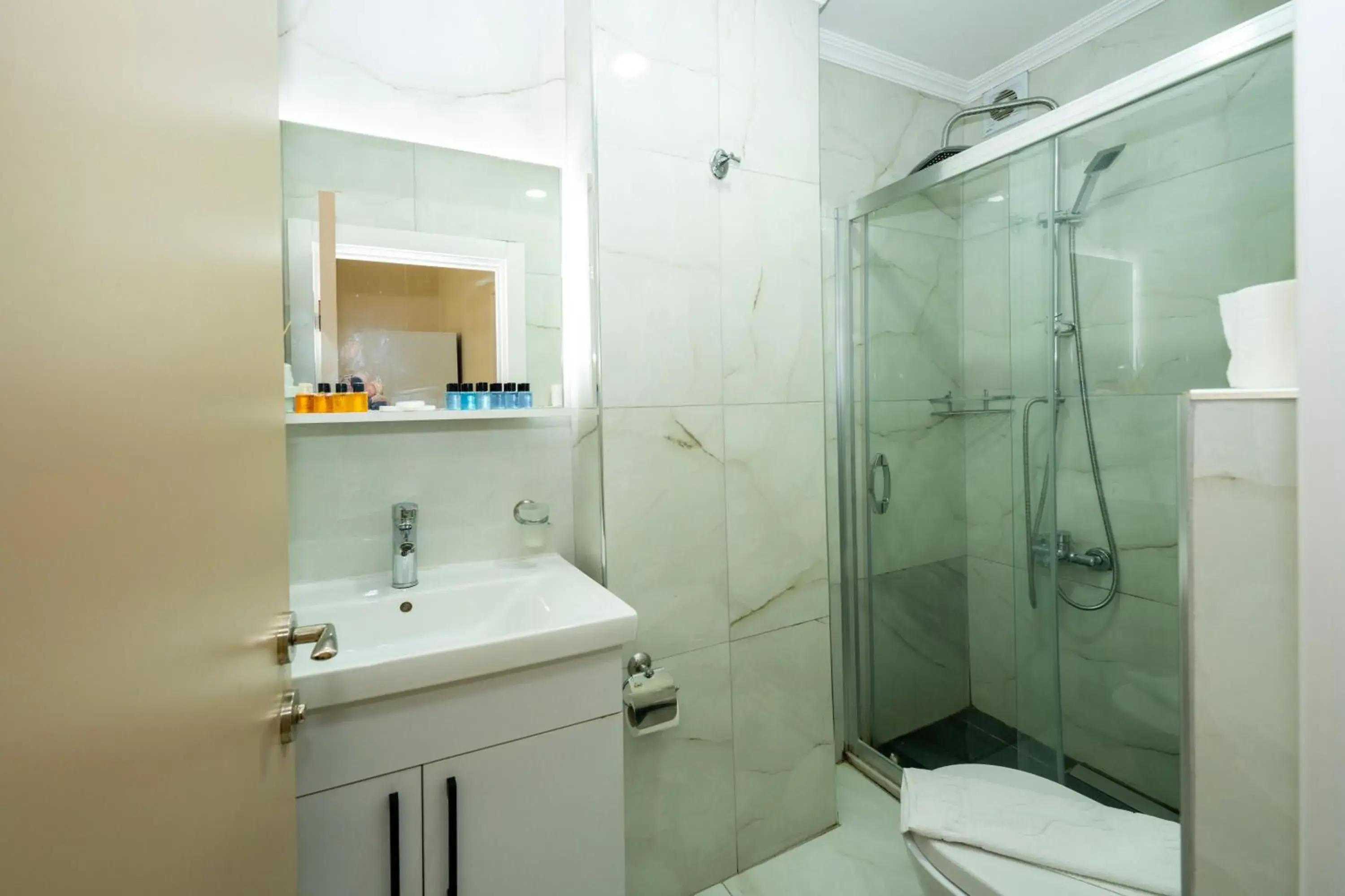 Quadruple Room with Balcony in Luce Suites Taksim Quadruple Room with Balcony in Luce Suites Taksim