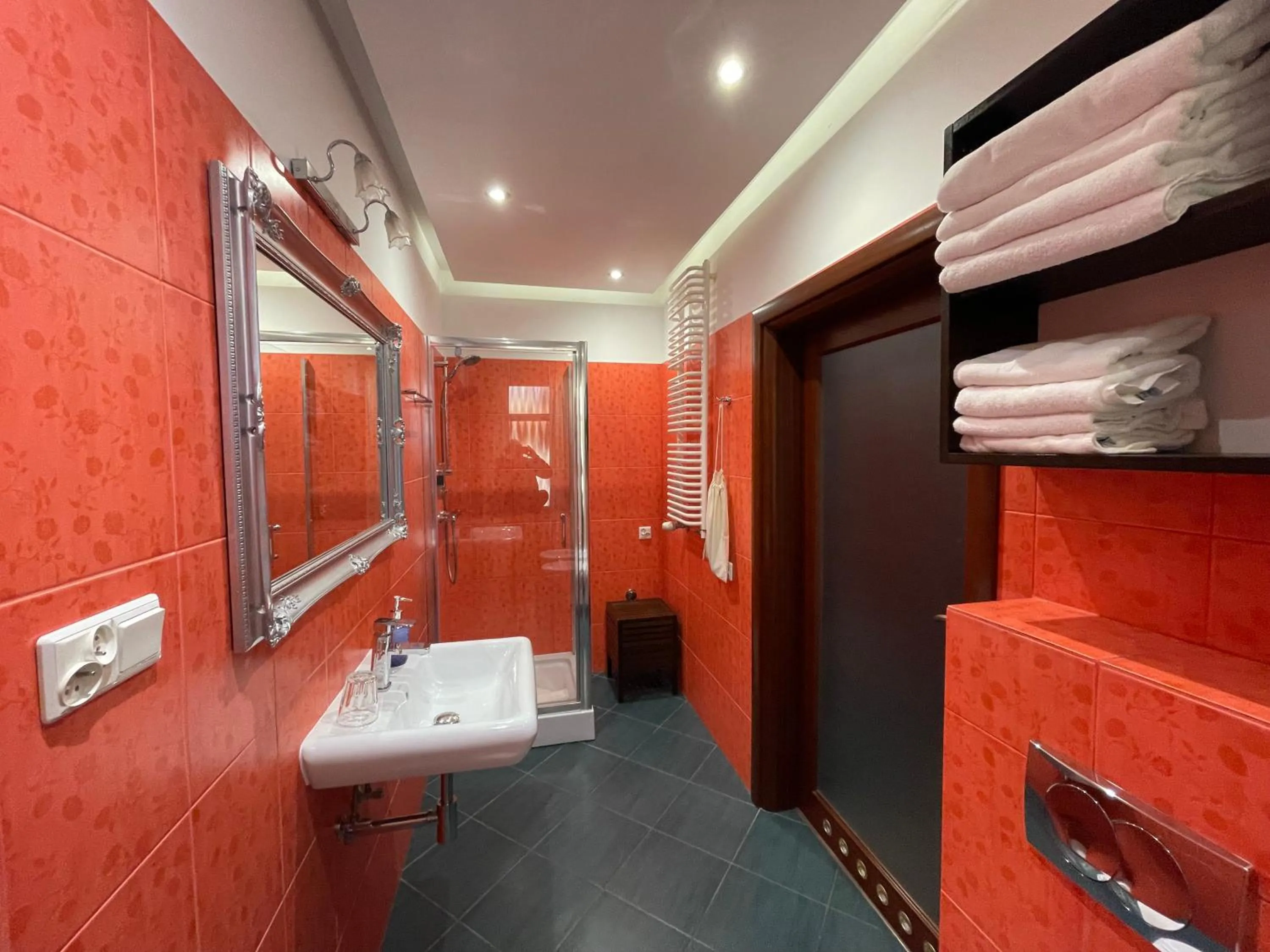 Willa 4 Pory Roku & Uznam