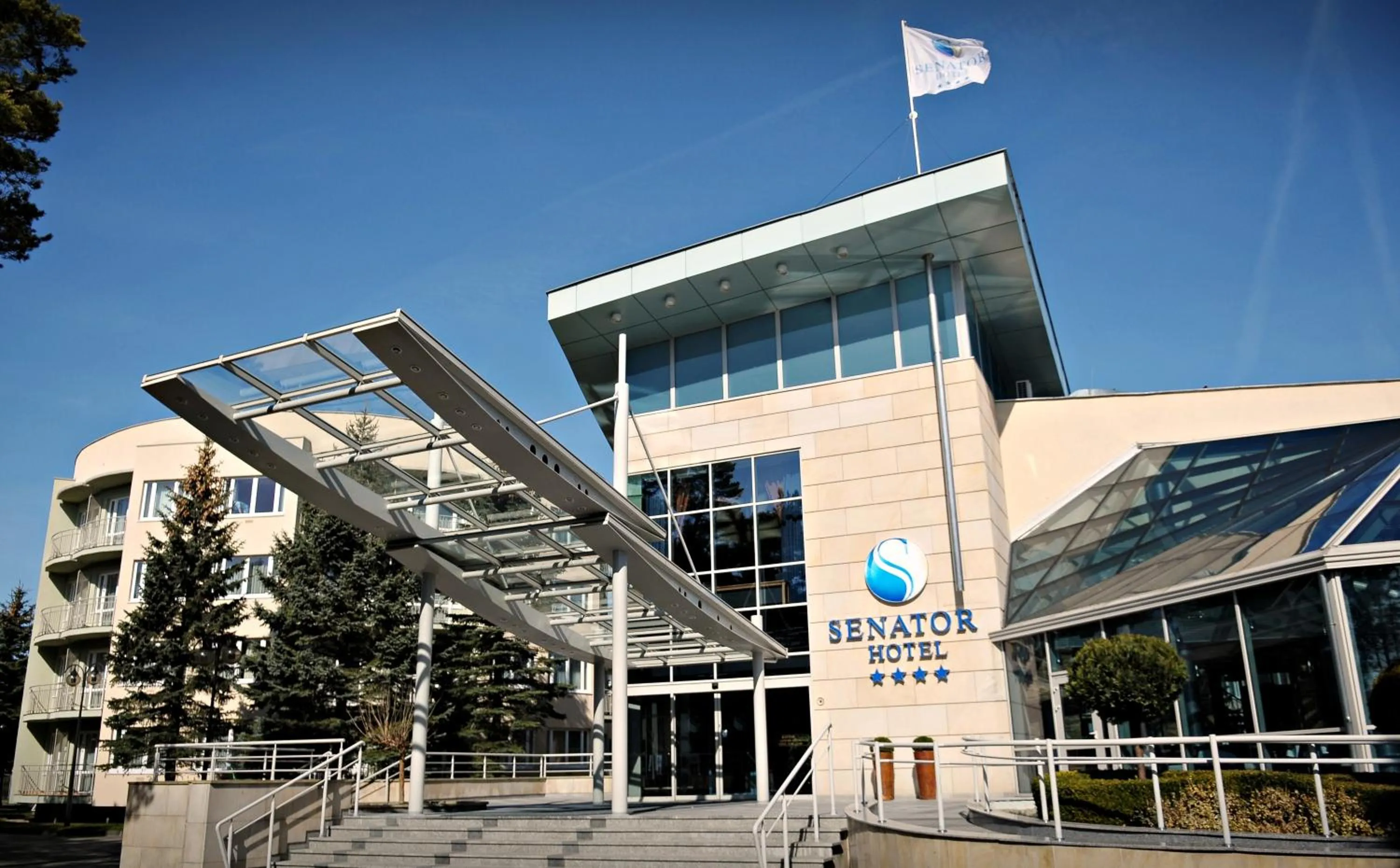 Facade/entrance in Hotel Senator