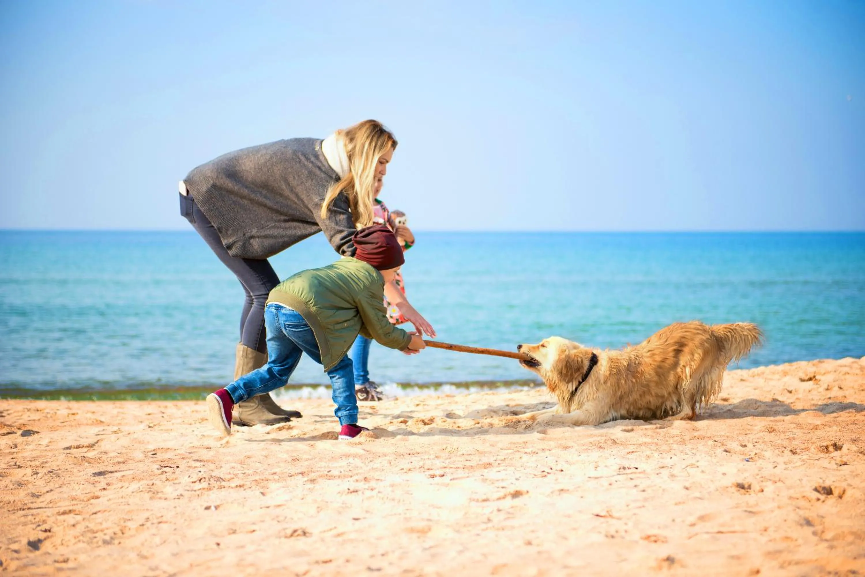 People in Hotel Senator