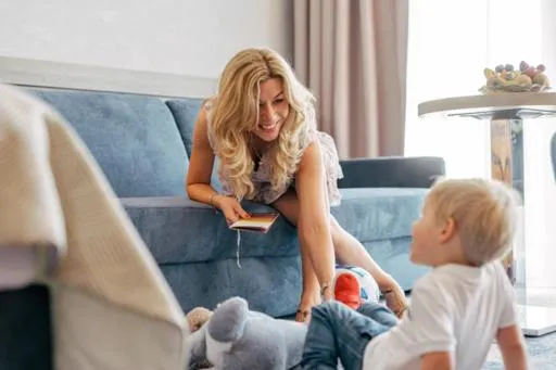 Guests in Hotel Senator