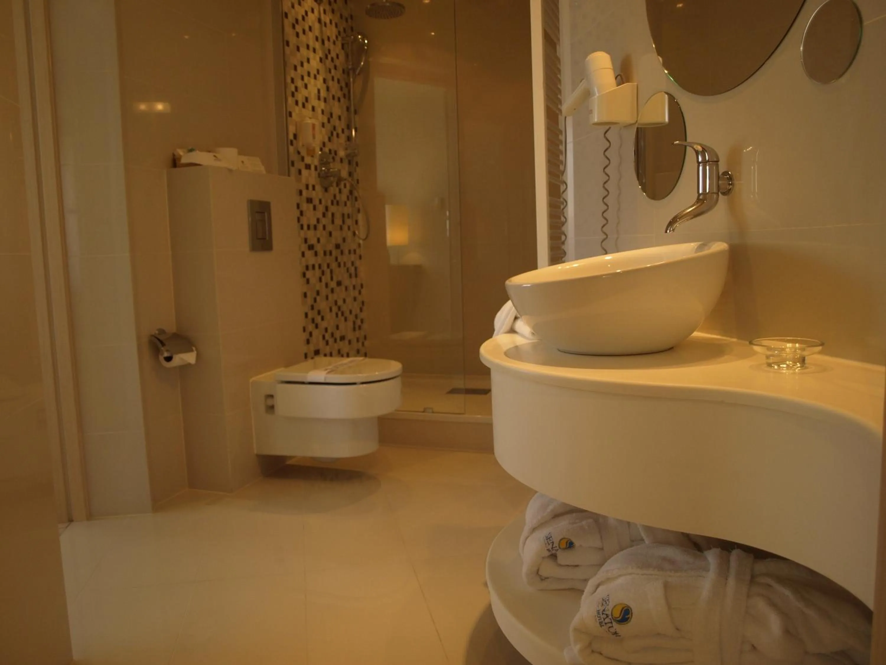 Bathroom in Hotel Senator