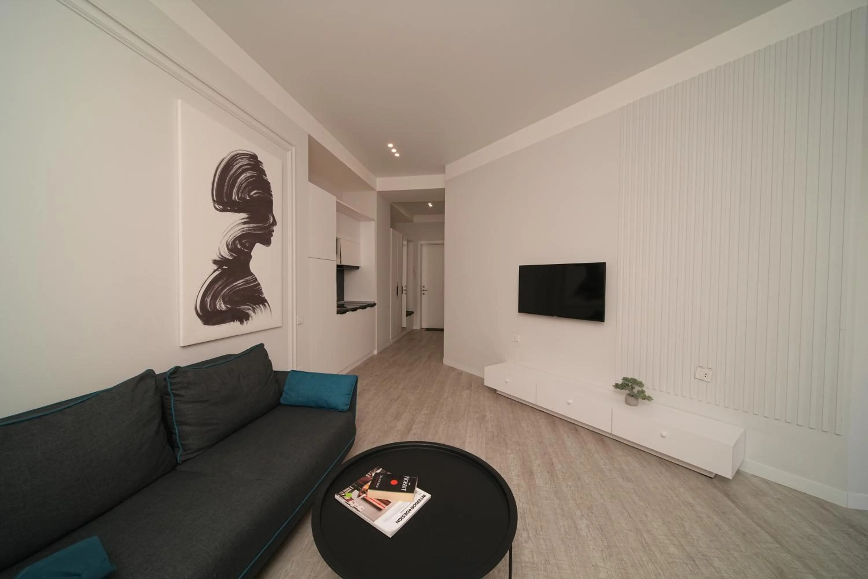 TV and multimedia in Sweet Home Apart-Hotel