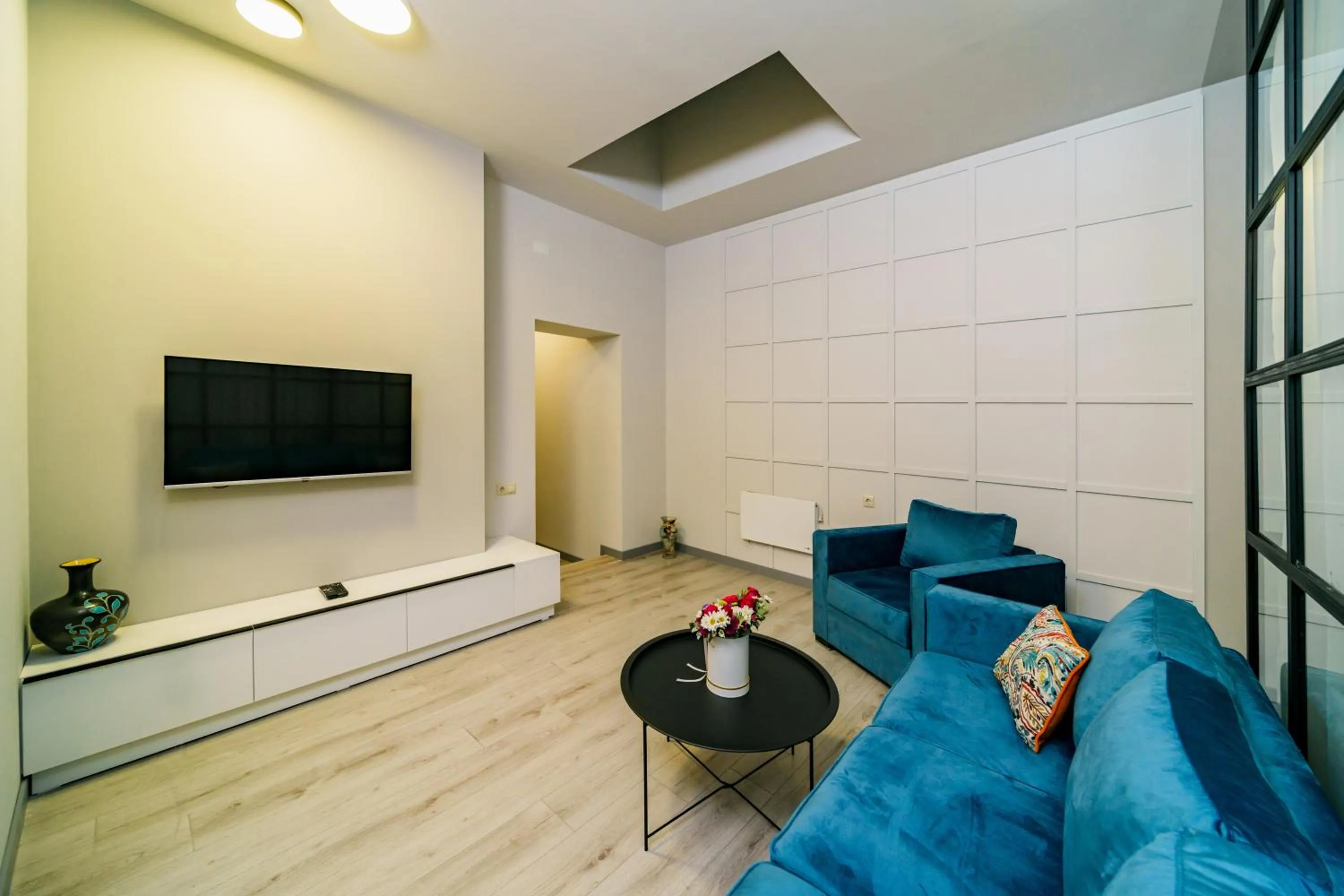 TV and multimedia in Sweet Home Apart-Hotel