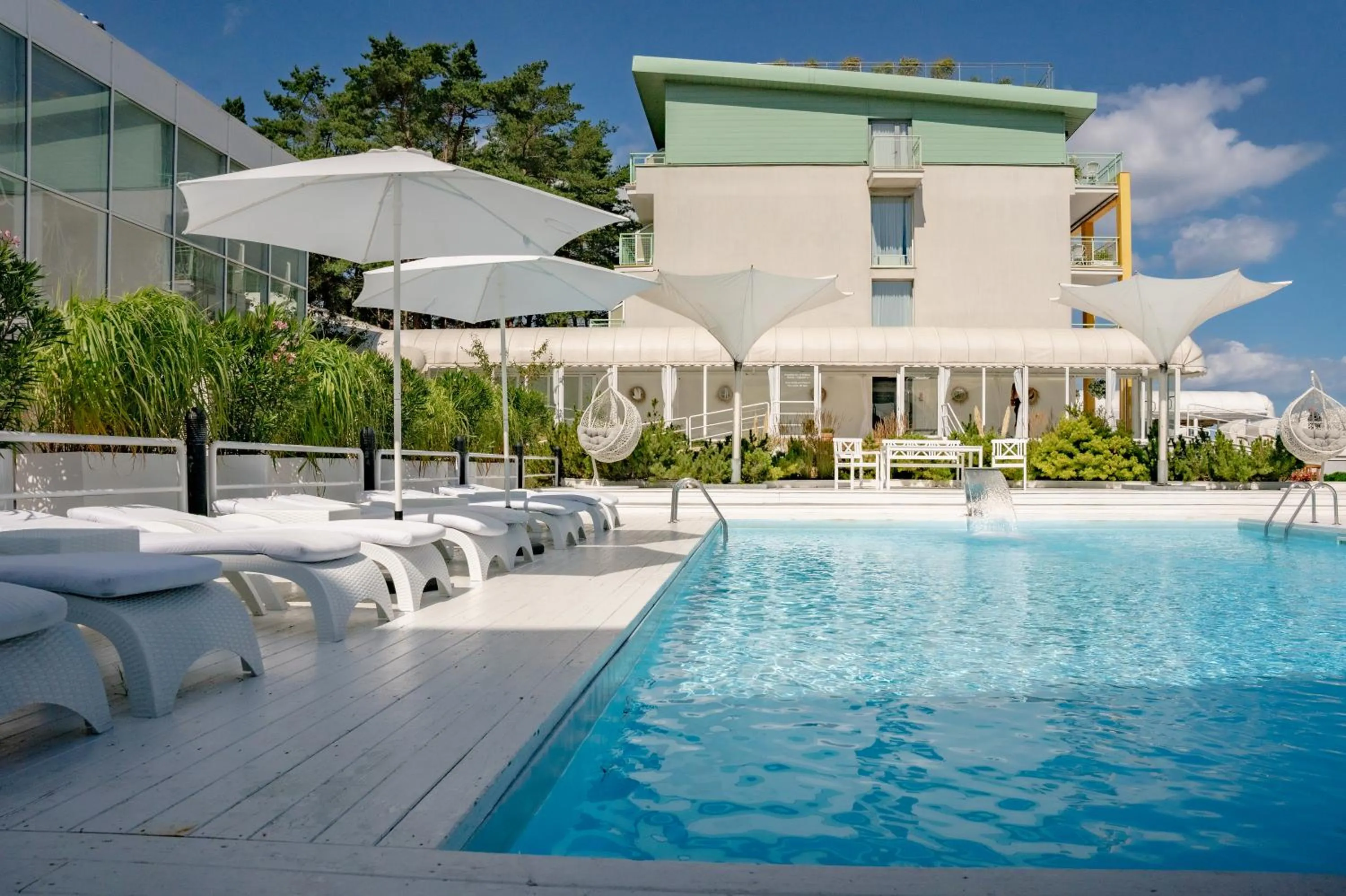 Property building in Hotel Bryza Resort & Spa