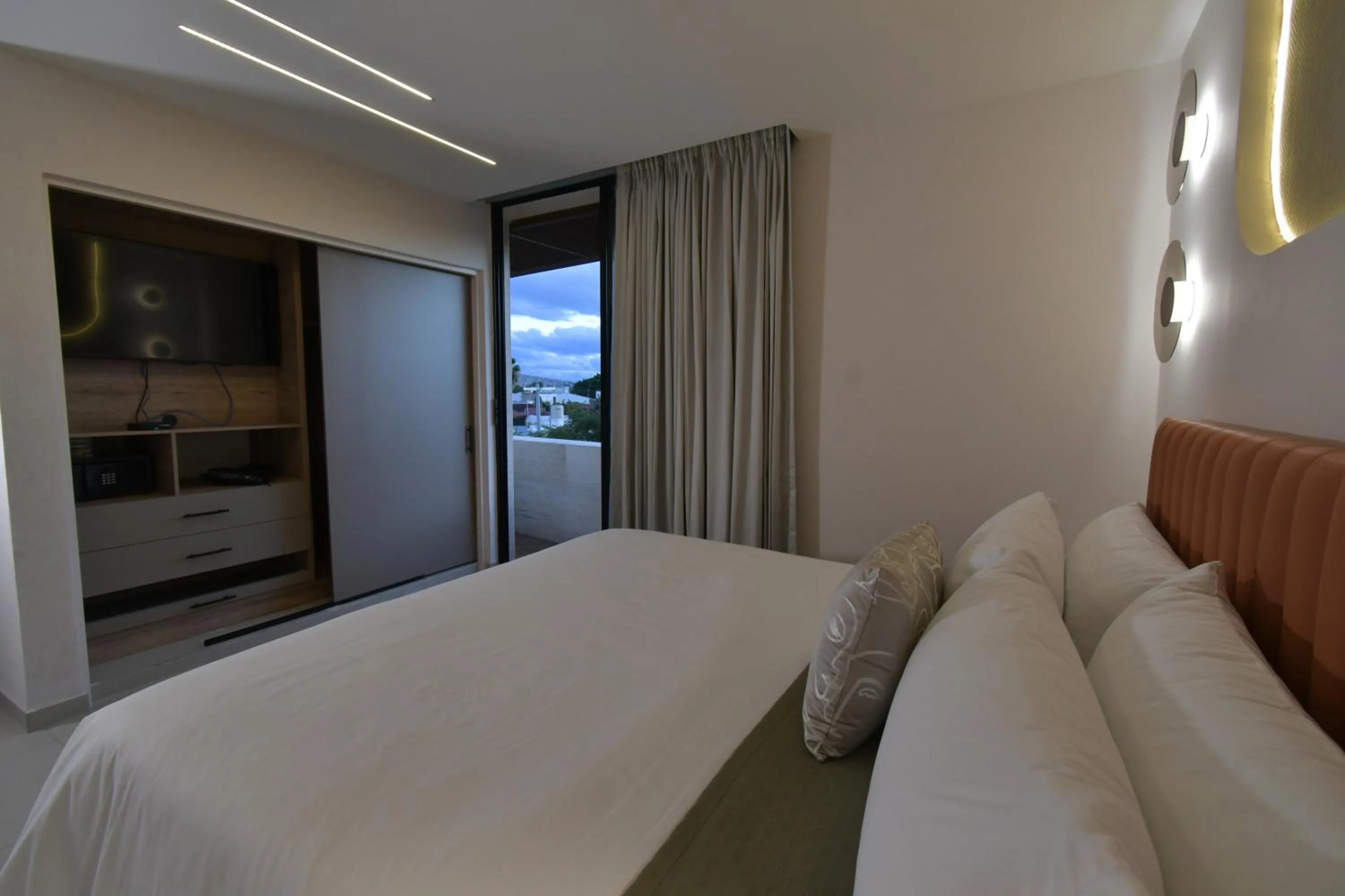 City view, Bed in Expo Satelite 2750 Hotel & Suites