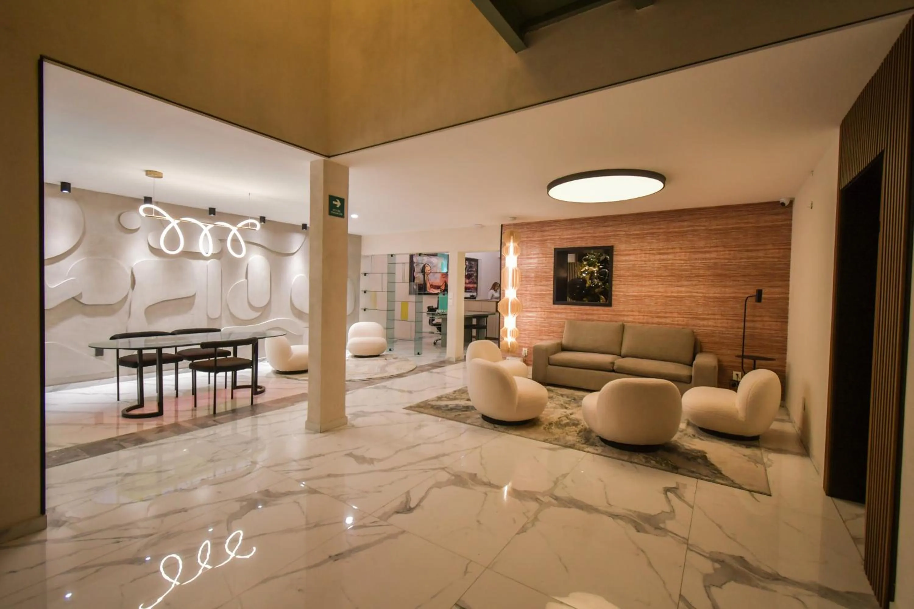 Living room in Expo Satelite 2750 Hotel & Suites