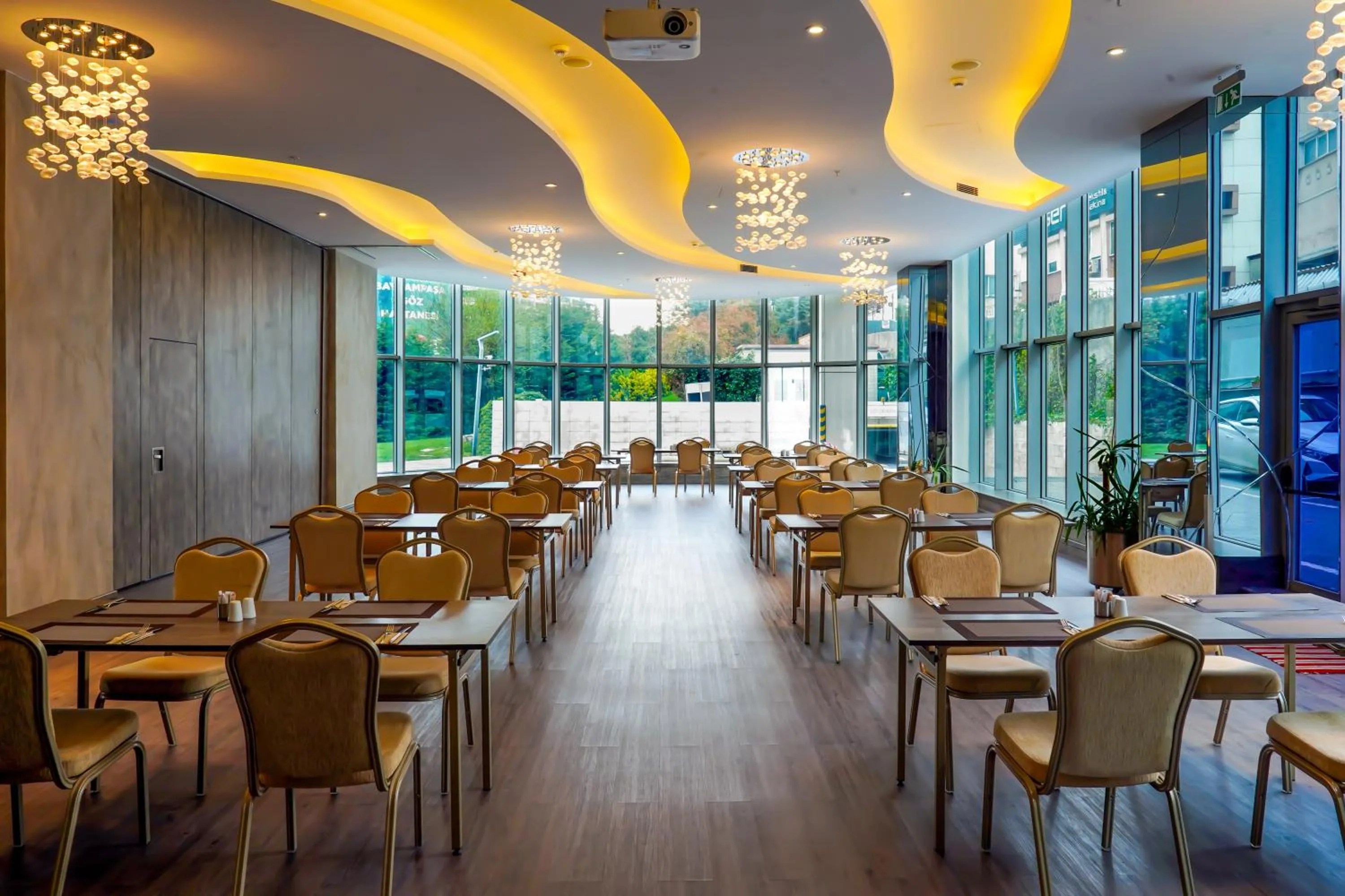 Meeting/conference room in Ramada Encore Istanbul Bayrampasa