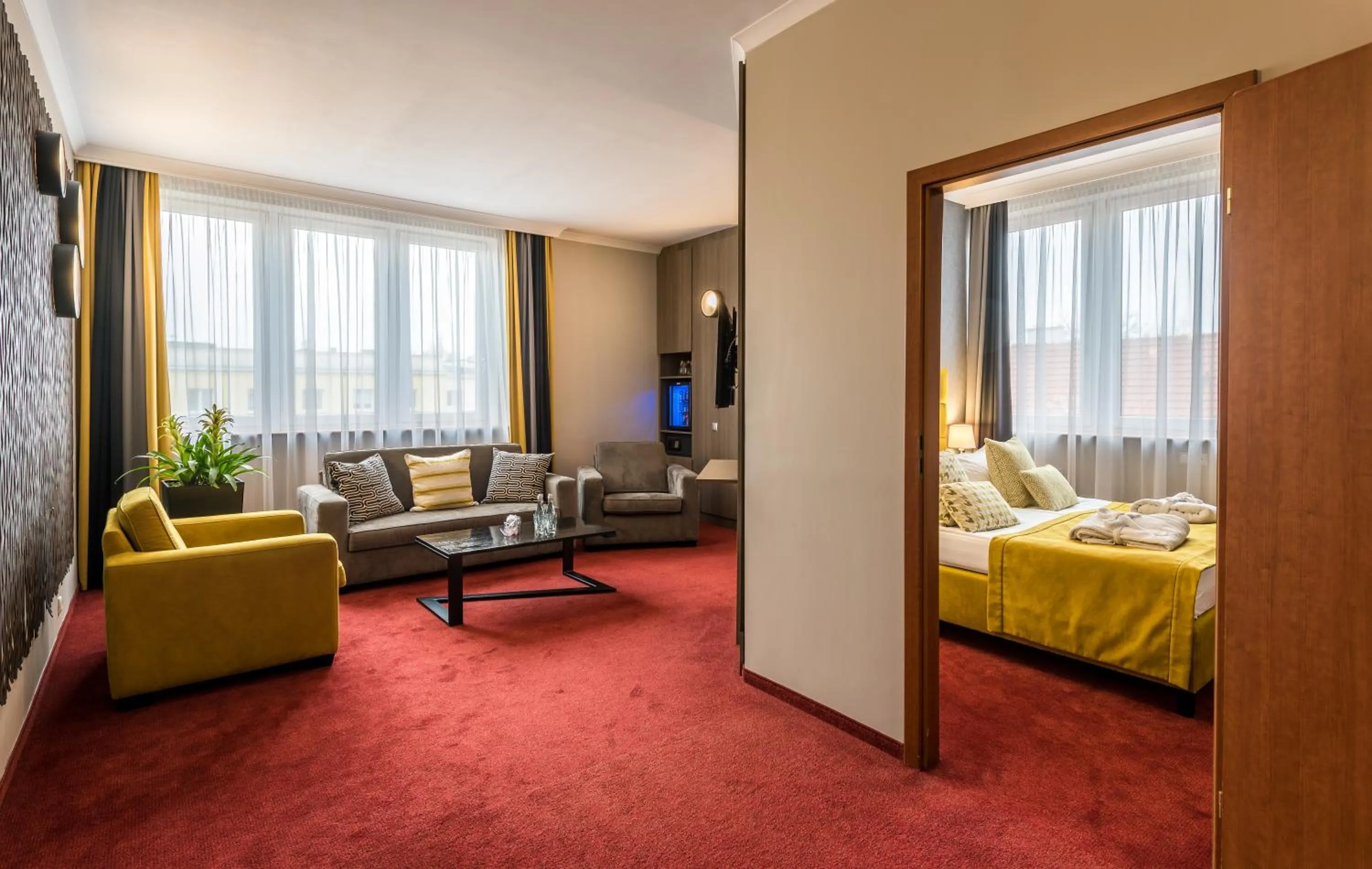 Living room, Bed in Hotel Filmar