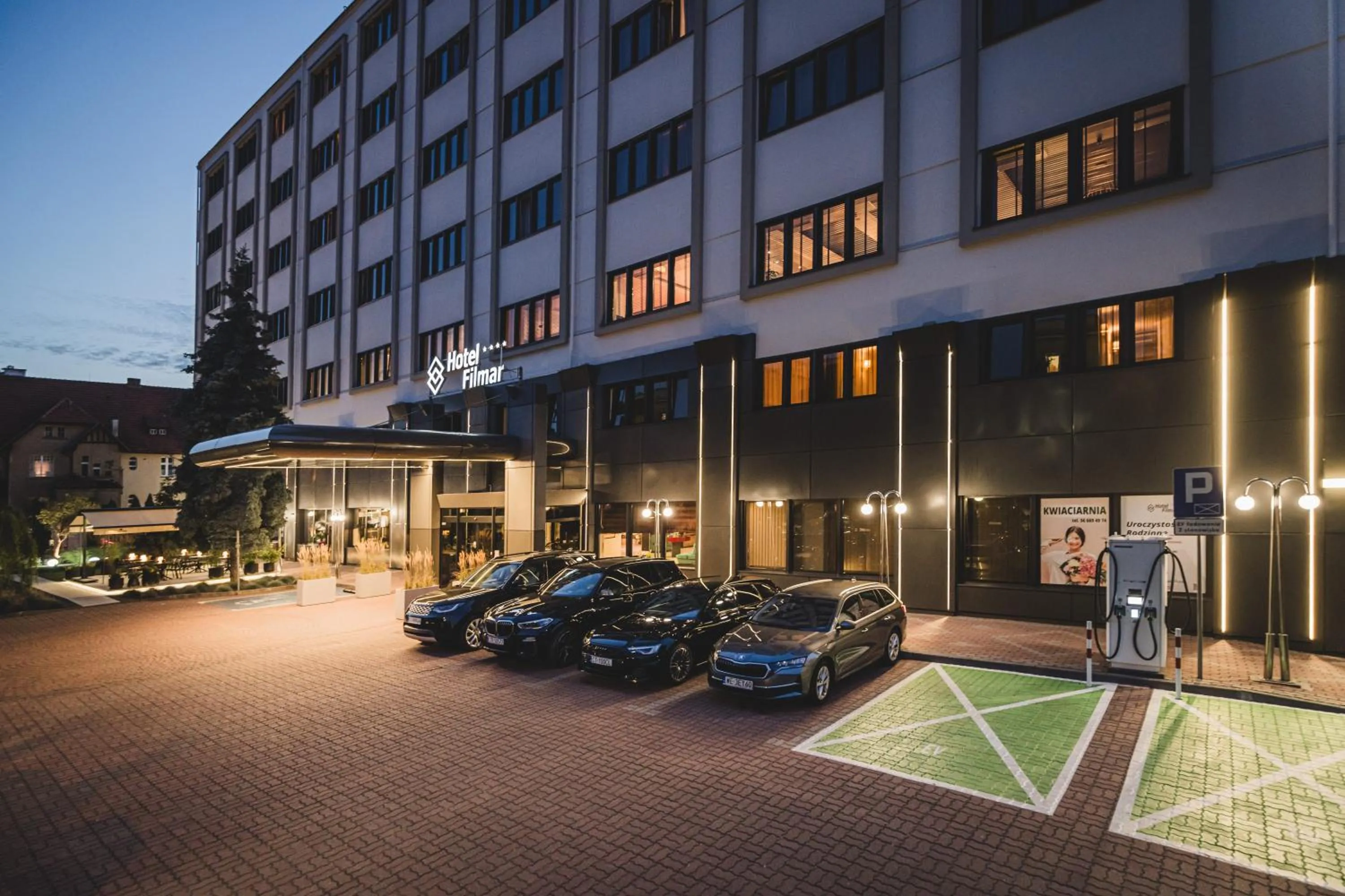 Property building in Hotel Filmar