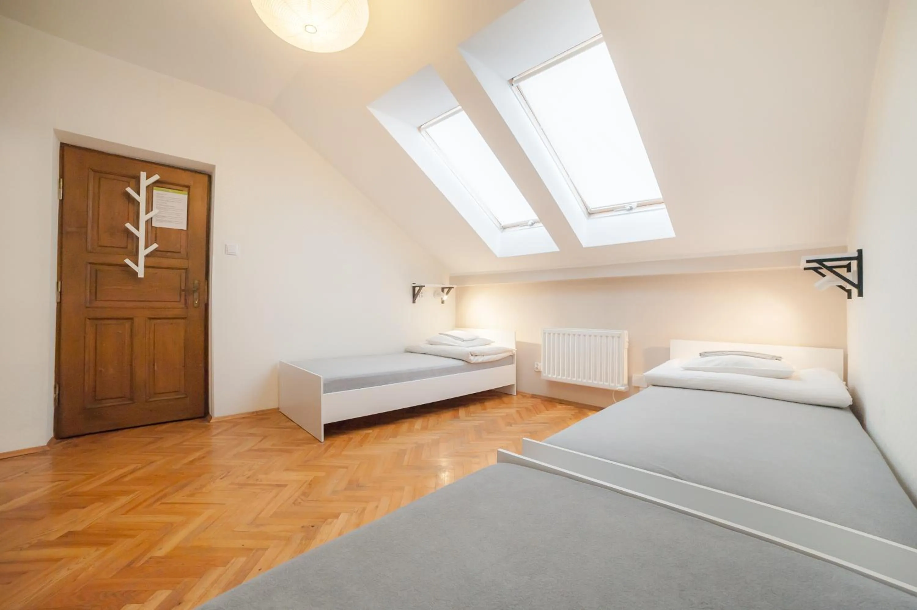 Bed in Dizzy Daisy Hostel