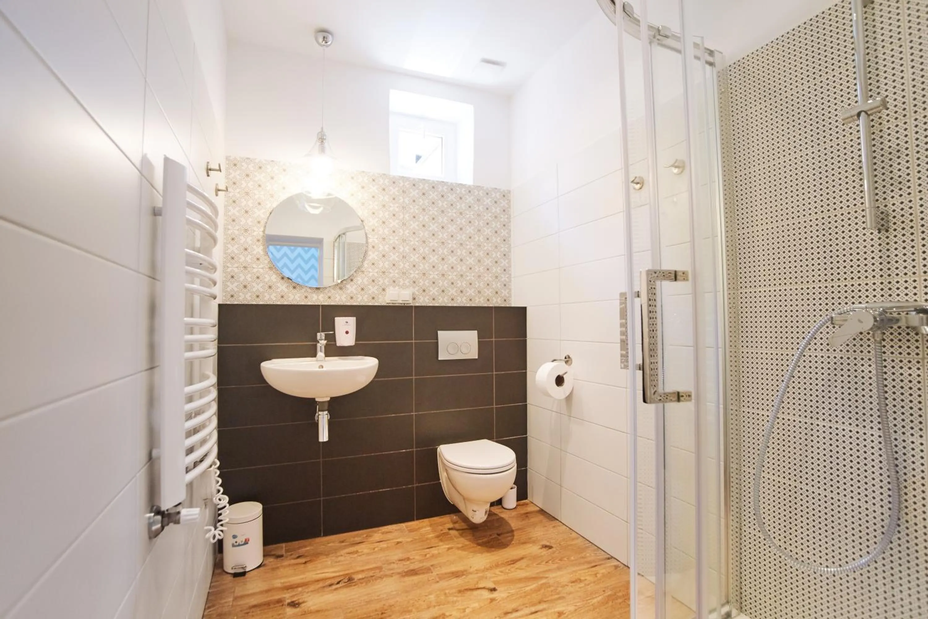 Bathroom in Dizzy Daisy Hostel