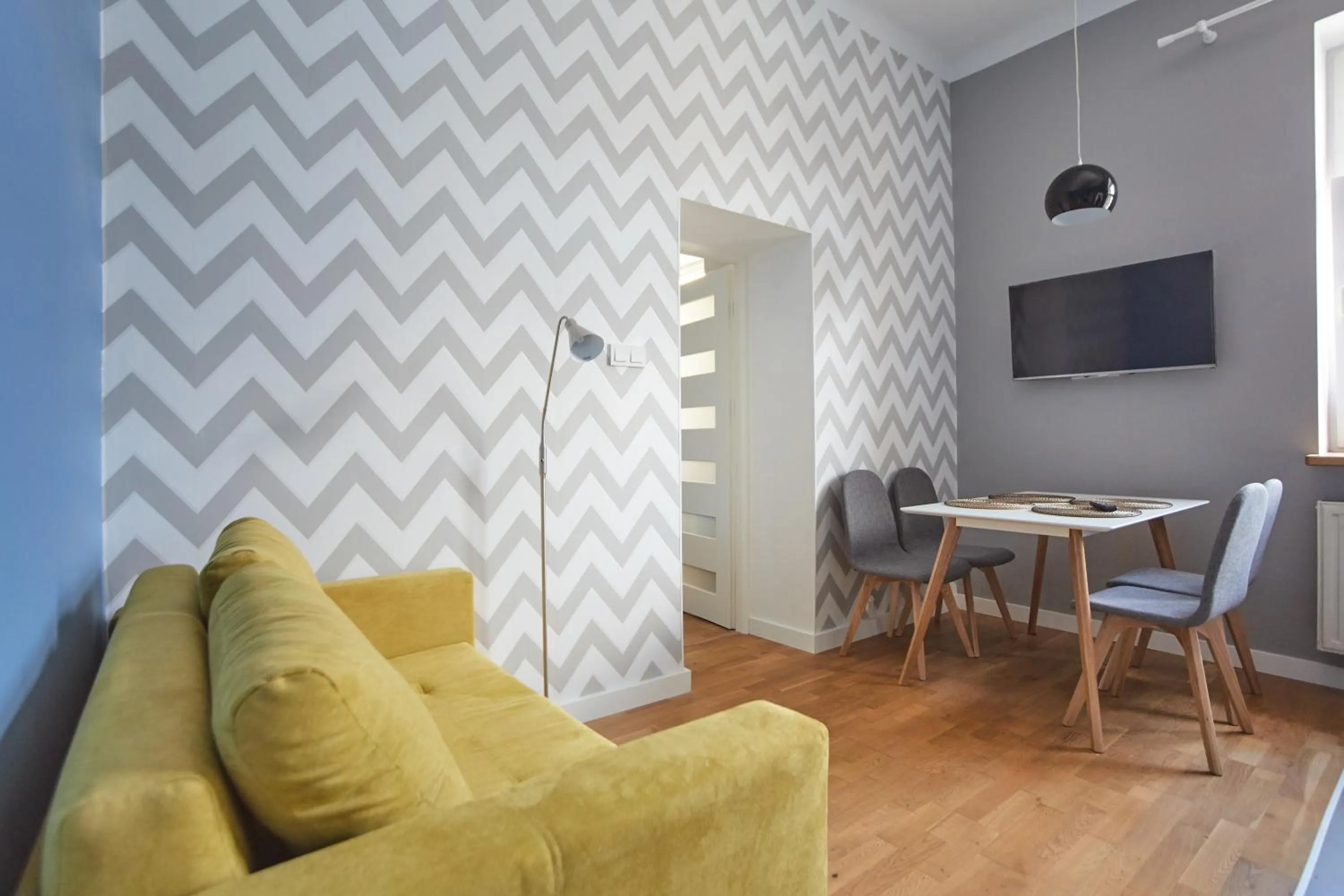 Photo of the whole room in Dizzy Daisy Hostel