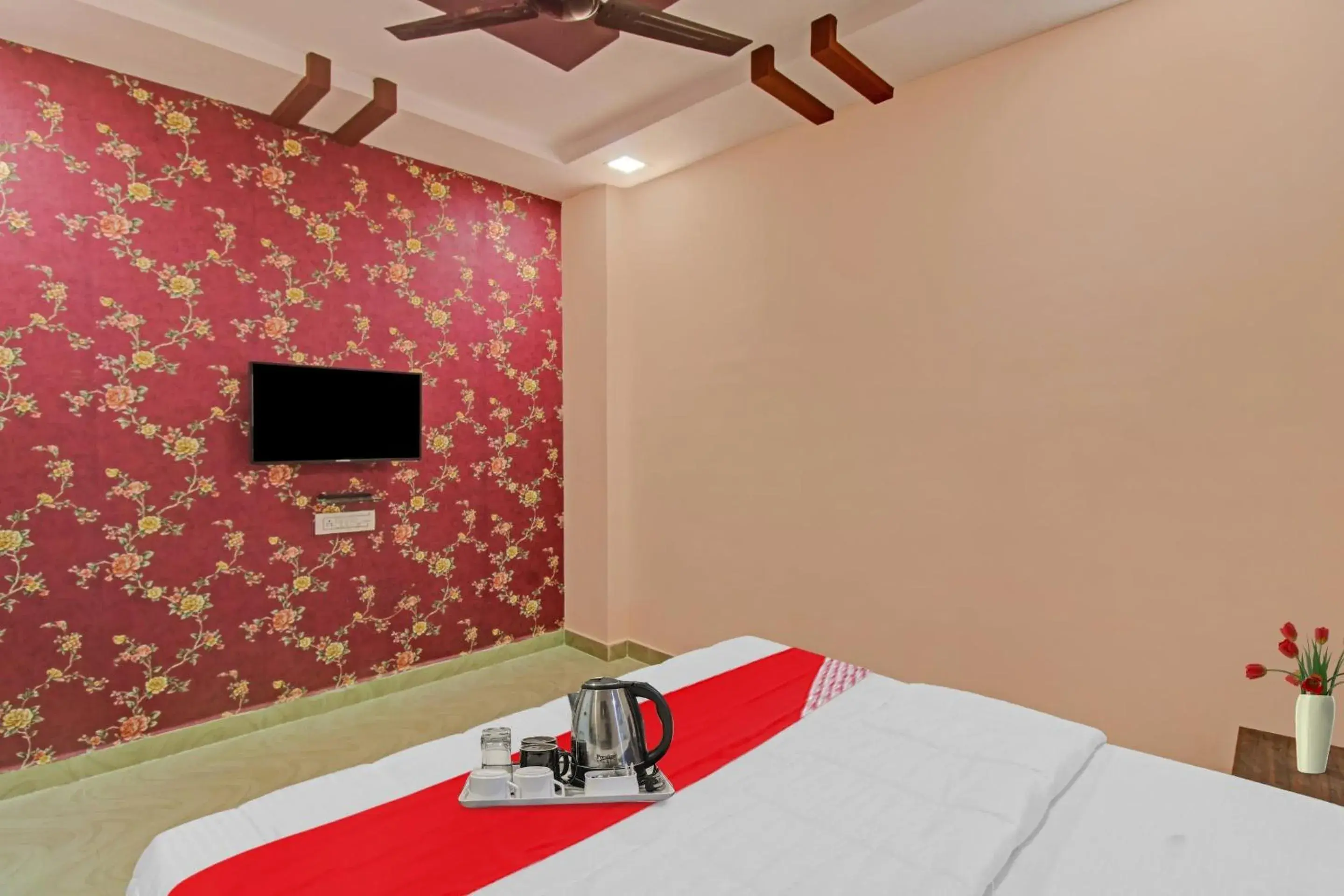 Deluxe Triple Room - single occupancy in Hotel O Raj Deluxe Triple Room - single occupancy in Hotel O Raj