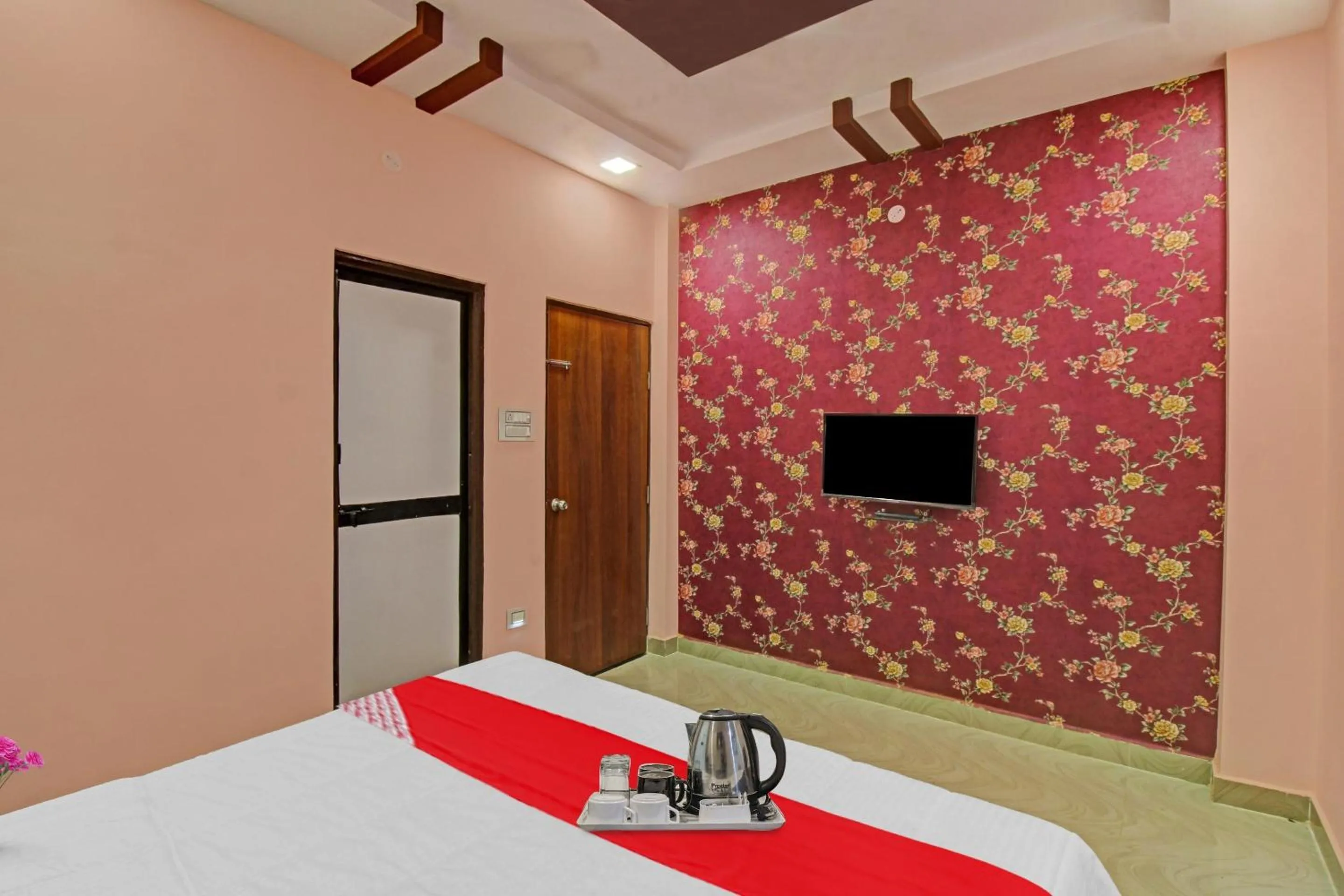 Bedroom, Bed in Hotel O Raj Hotel