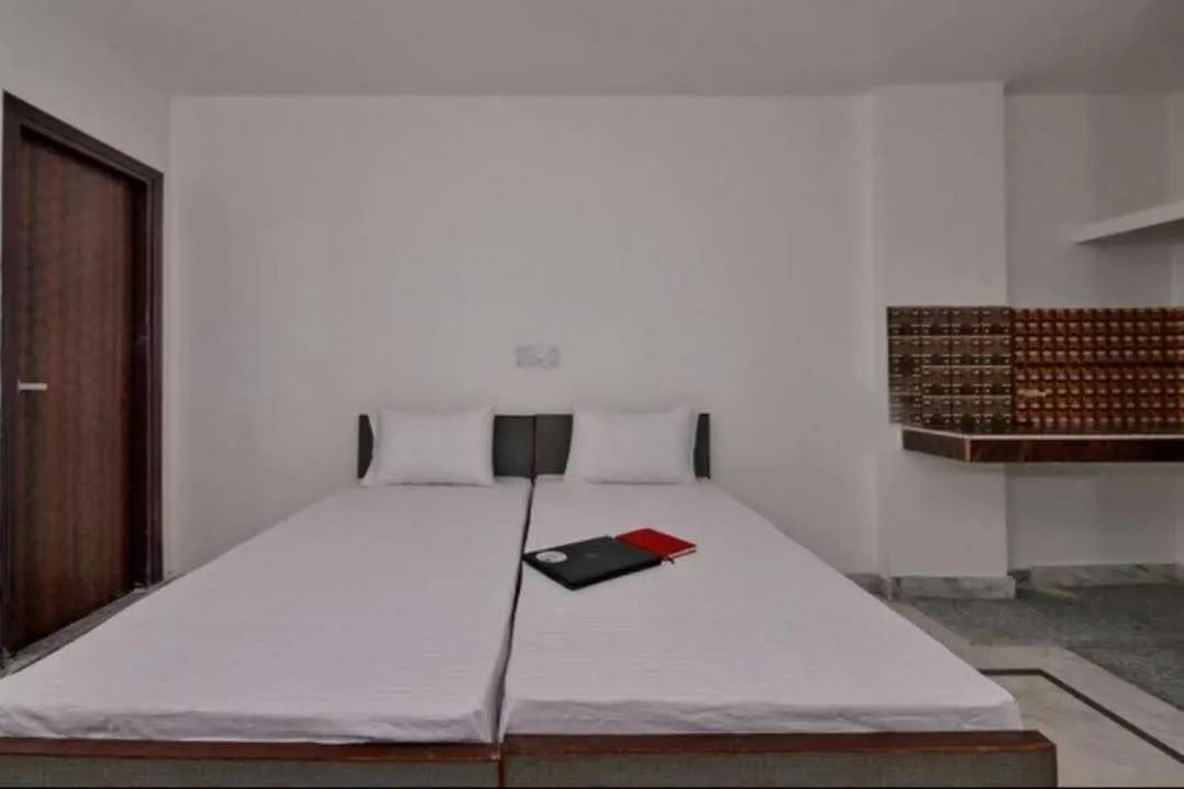 Bedroom, Bed in Hotel O POP Royal Guest House Near Omaxe Celebration Mall