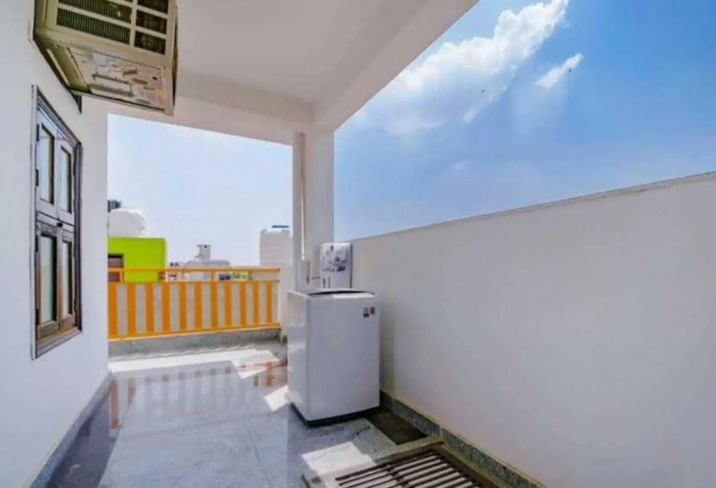 Lobby or reception in Hotel O POP Royal Guest House Near Omaxe Celebration Mall