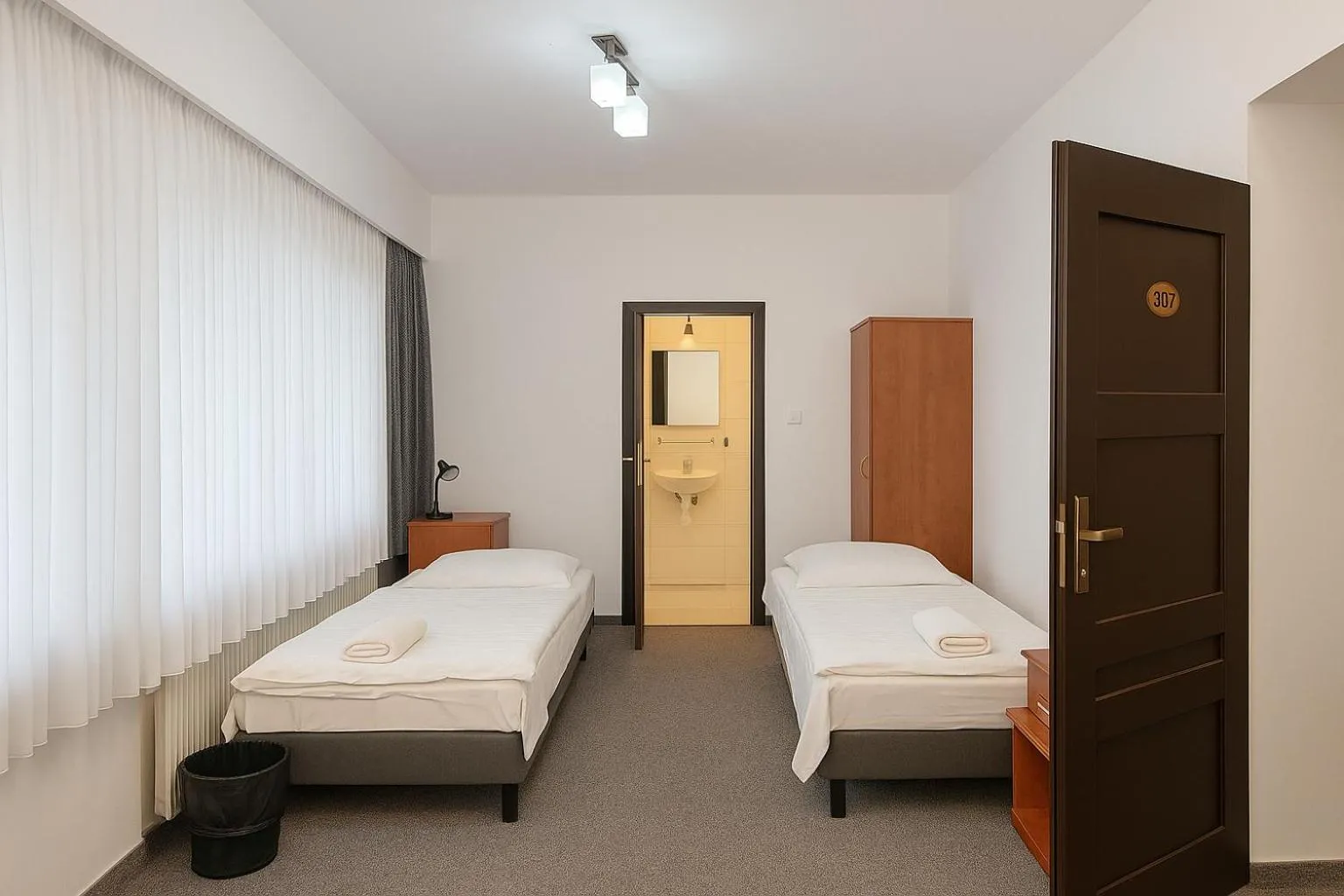 Bed in Hotel Junior 2