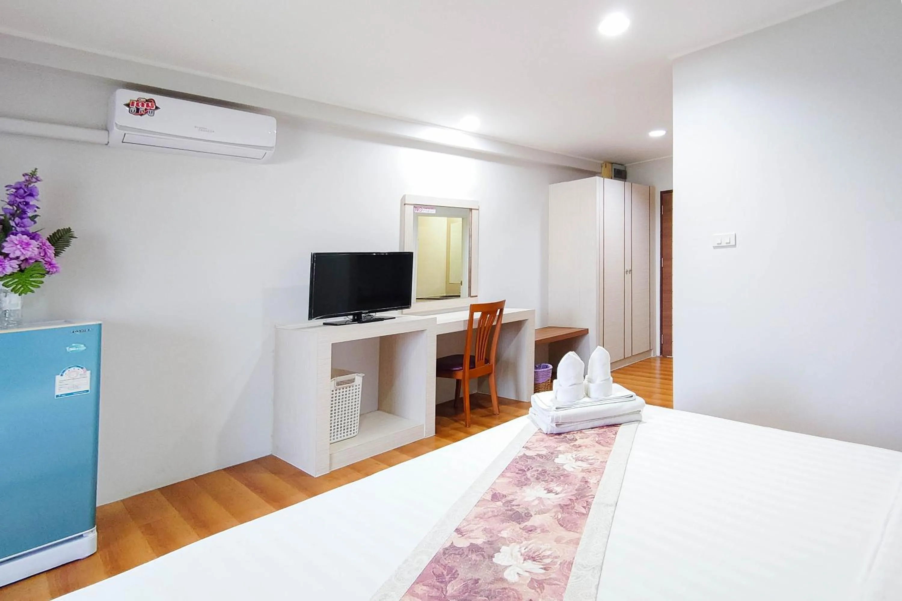 TV and multimedia, Bed in Perfectroom Mansion