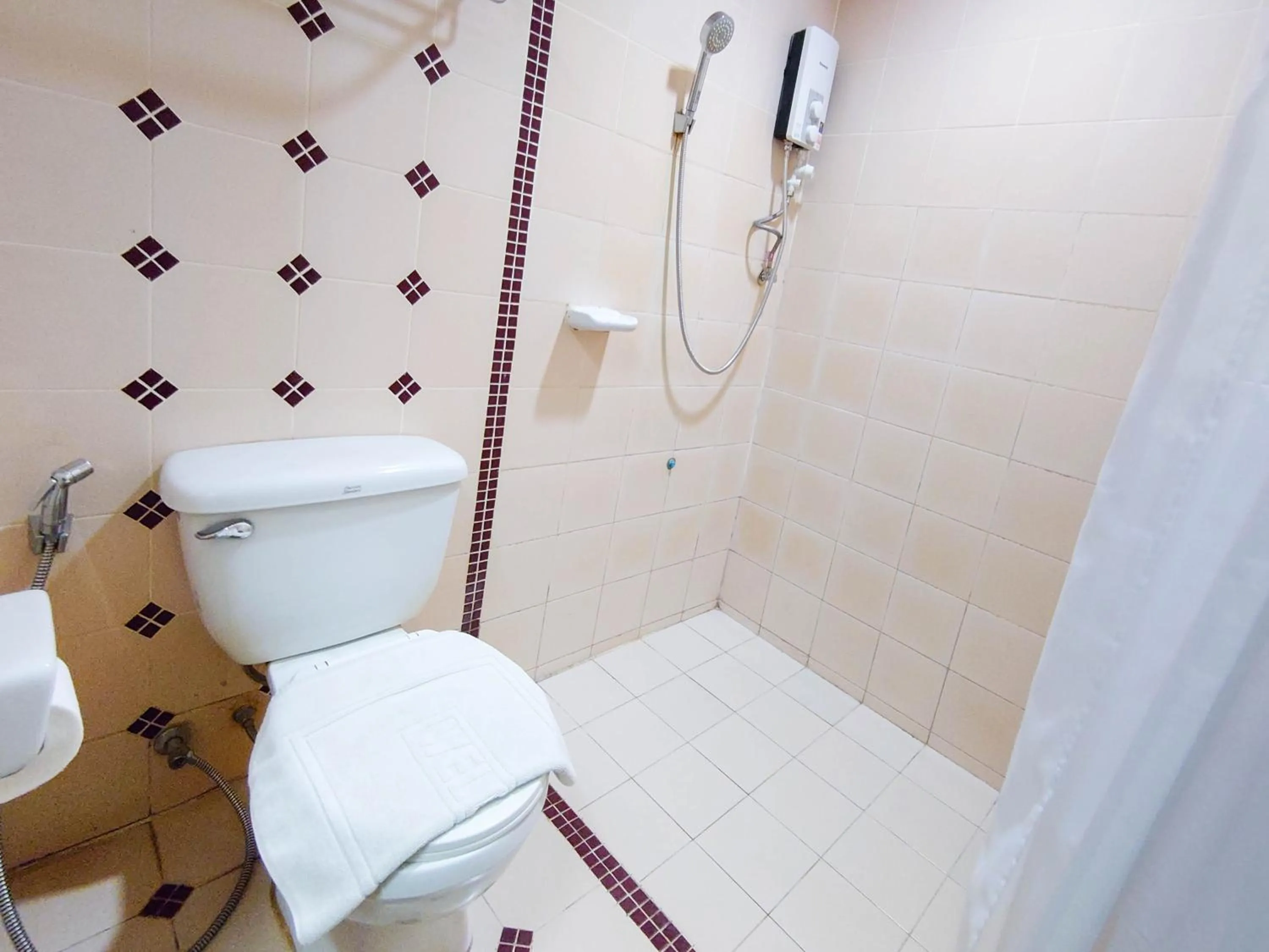 Shower in Perfectroom Mansion