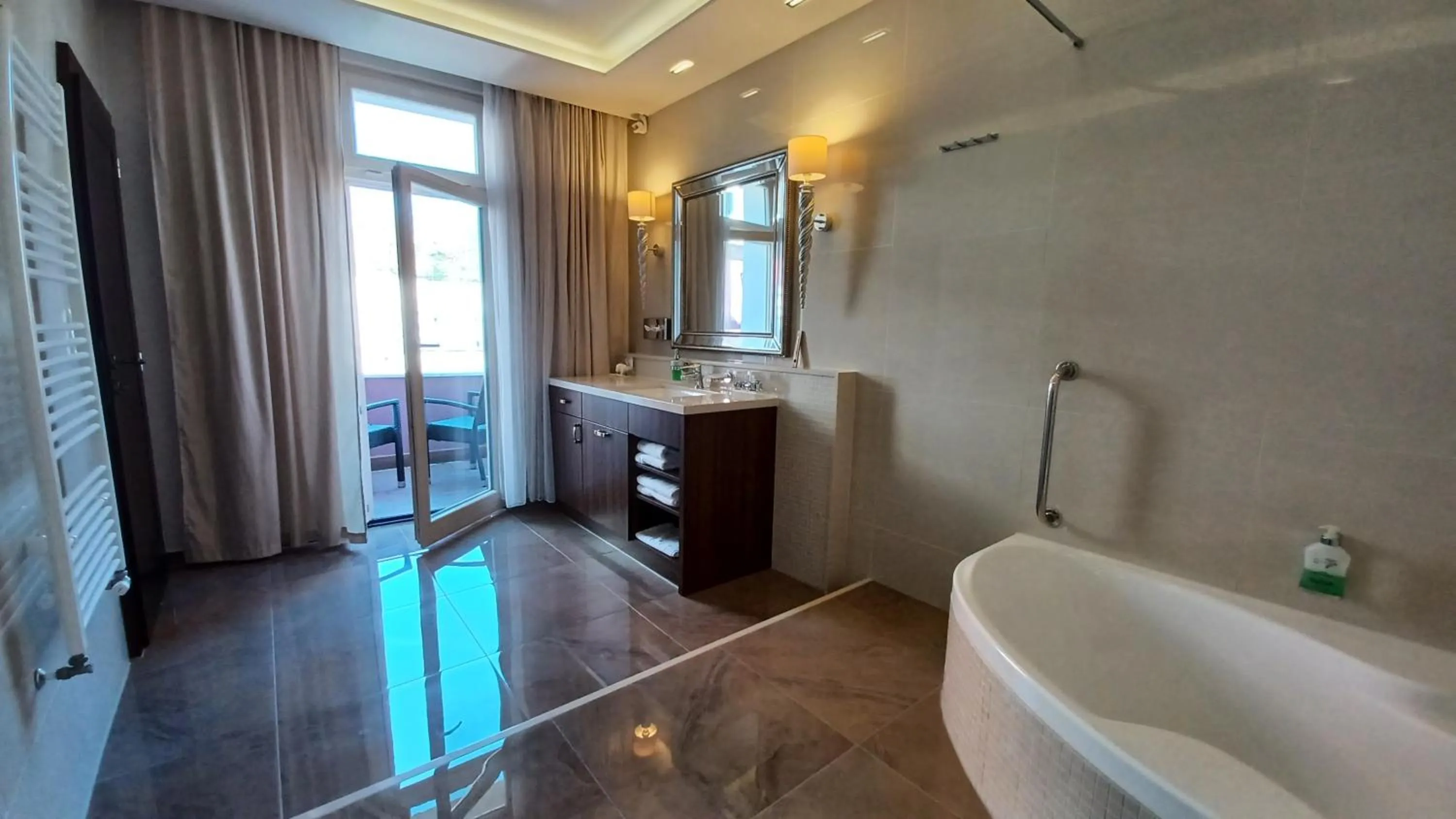 Property building in Hotel Dvorana