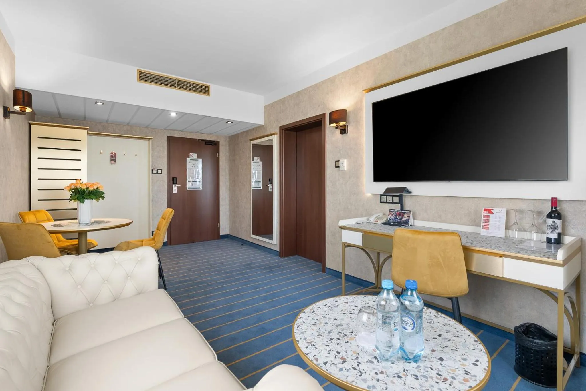 Photo of the whole room in Park Hotel Diament Katowice