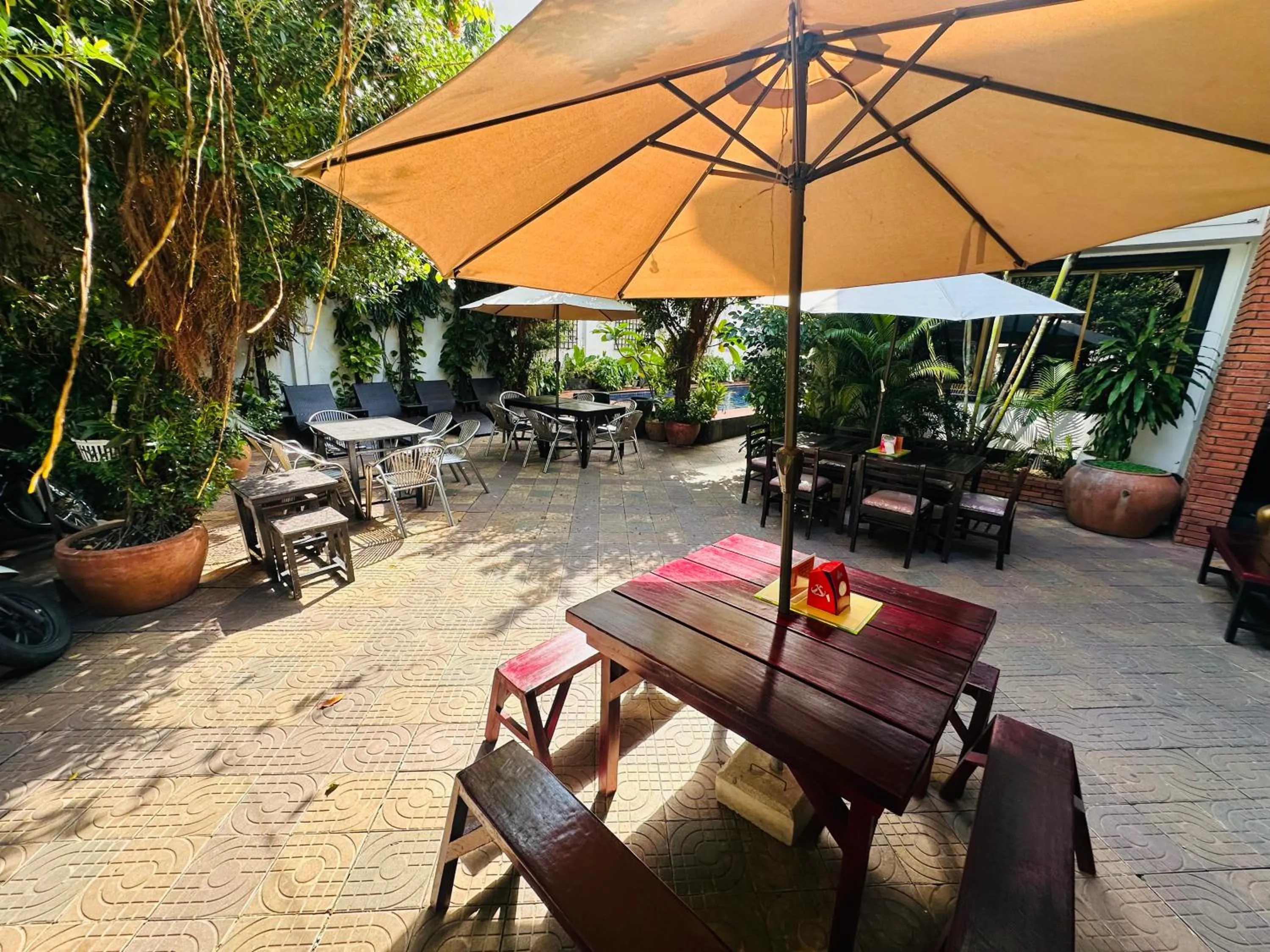 Property building in Birdcage Boutique