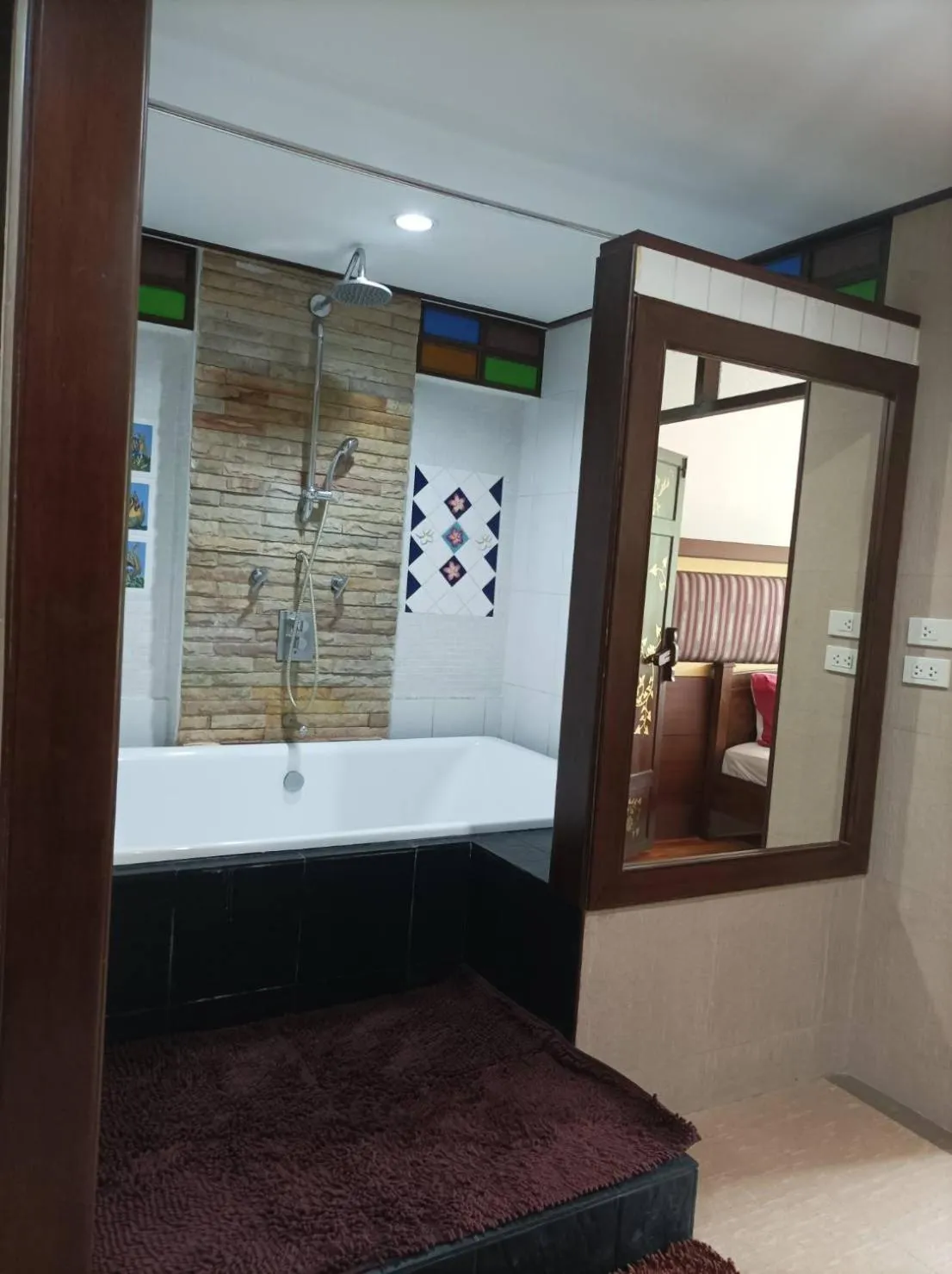 Bathroom, Bed in Aster Residence