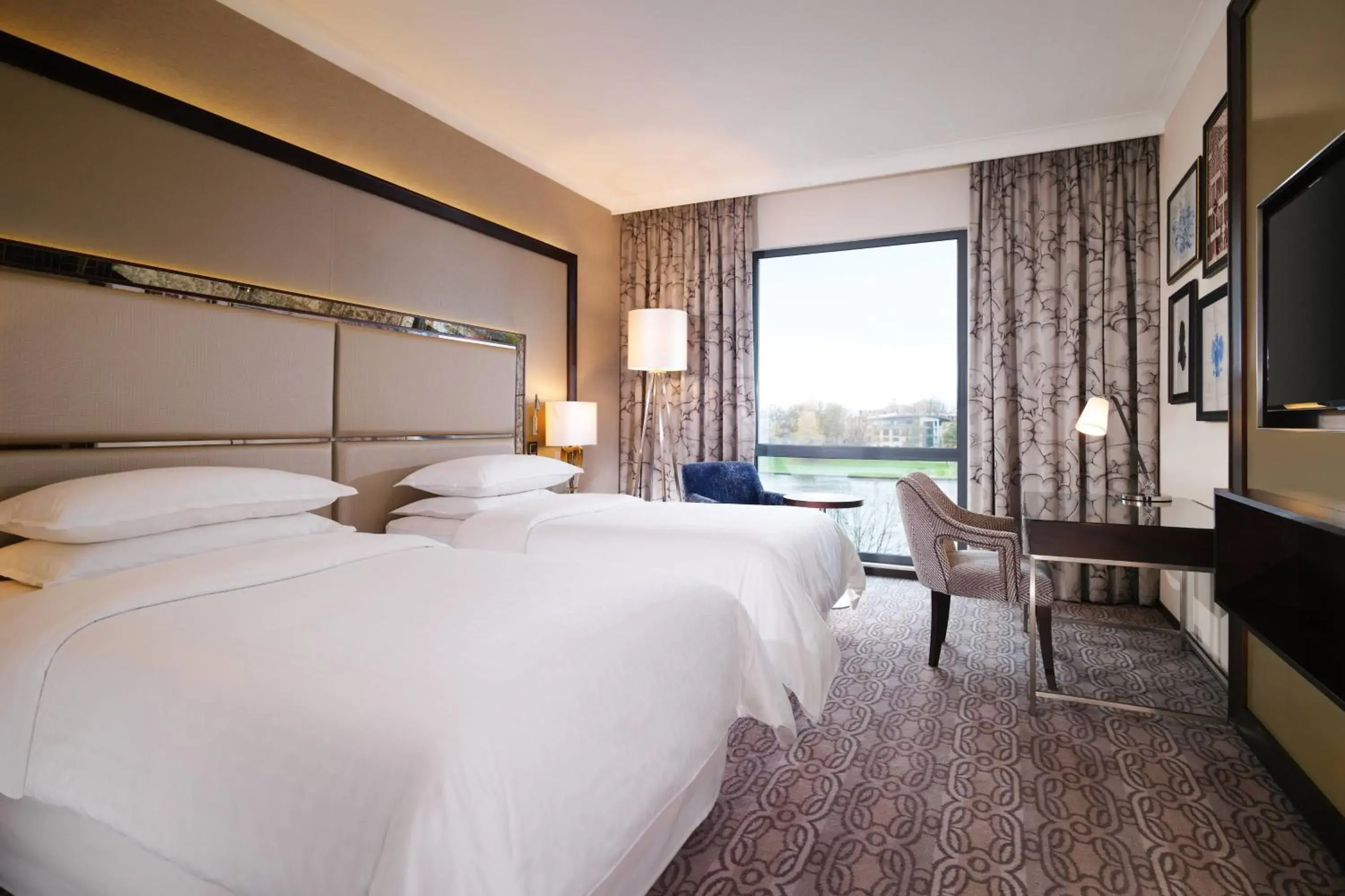 Premium room, Club lounge access, Guest room, 2 Twin/Single Bed(s), in Sheraton Grand Krakow Premium room, Club lounge access, Guest room, 2 Twin/Single Bed(s), in Sheraton Grand Krakow