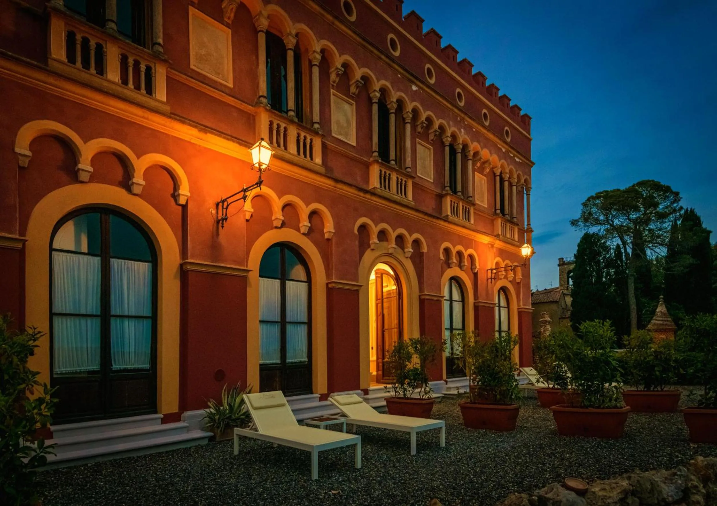 Property building in Il Castello di San Ruffino