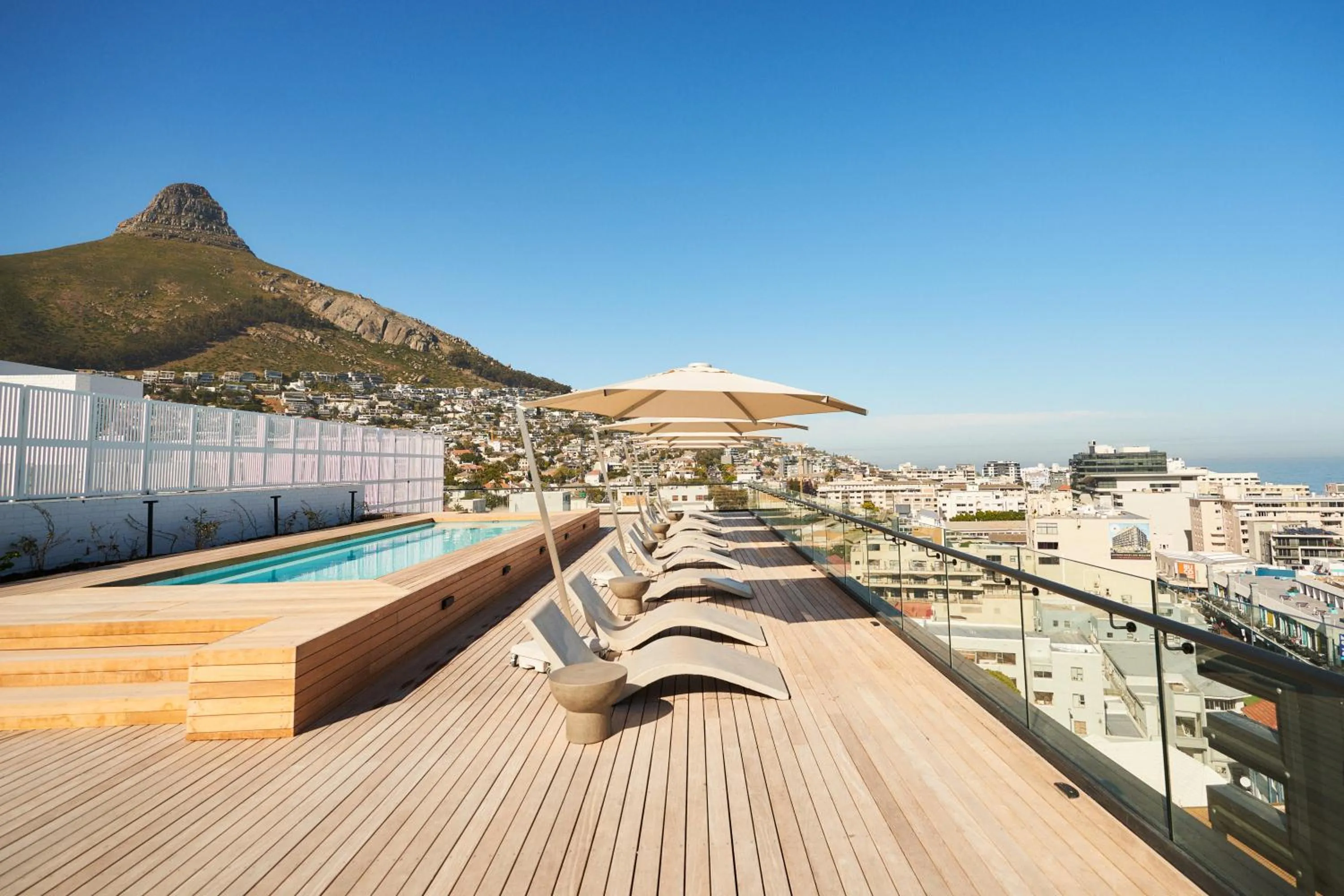 Swimming pool in Home Suite Hotels Station House