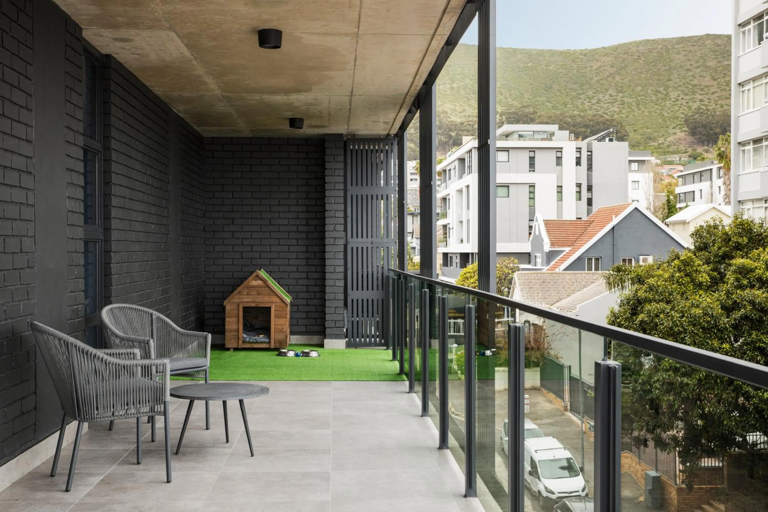 View (from property/room) in Home Suite Hotels Station House