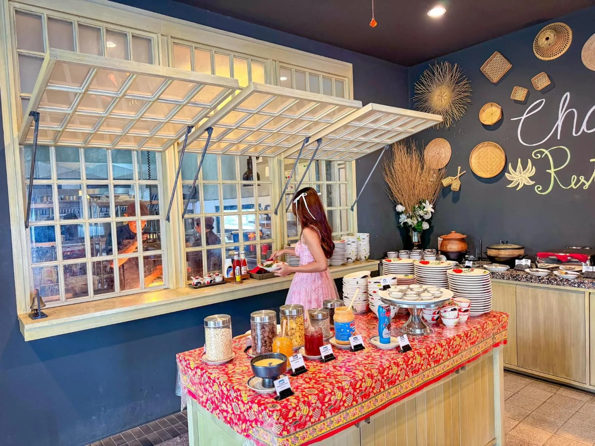 Breakfast in Thai Fight Hotel