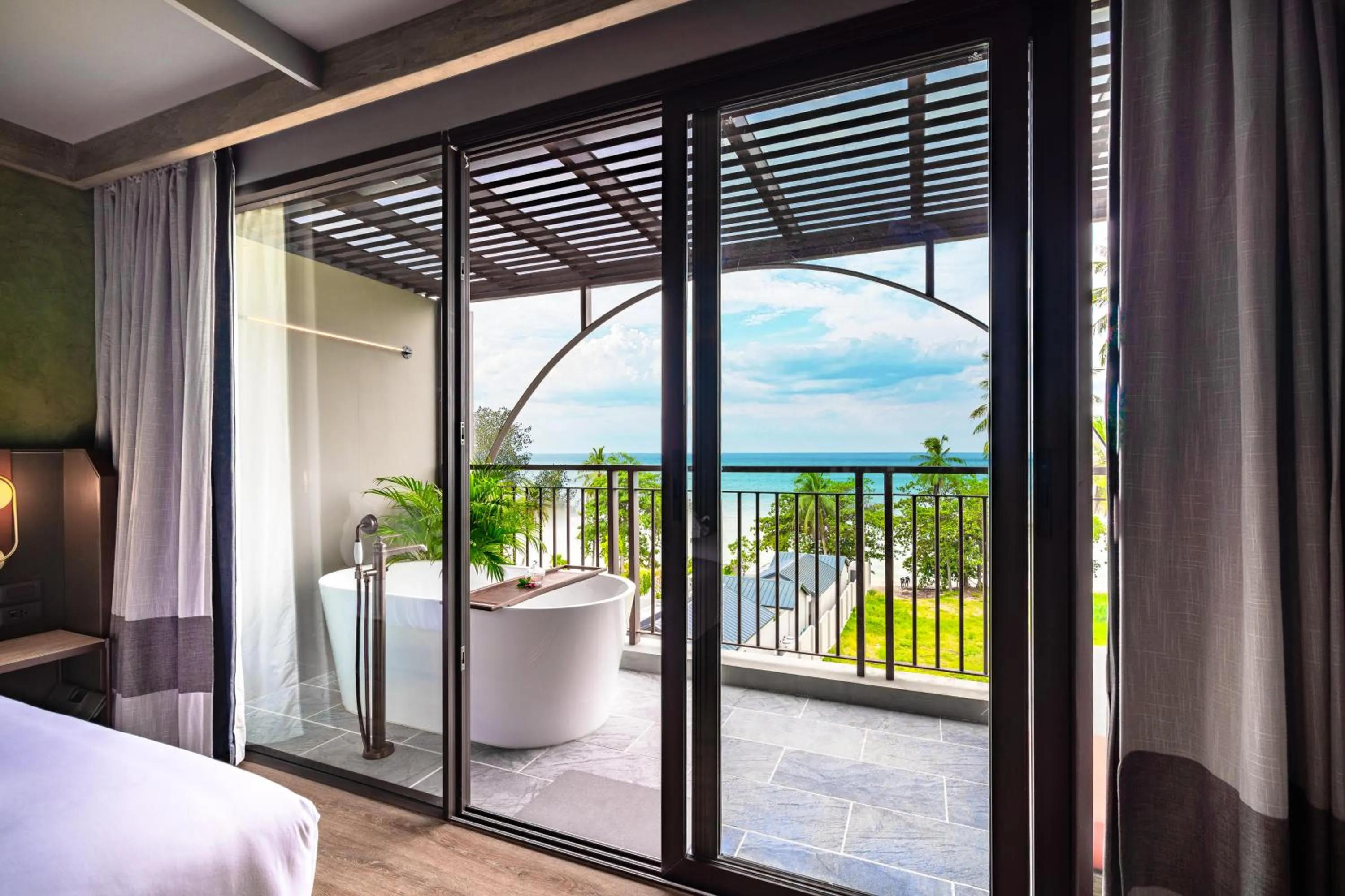 Photo of the whole room, Bed in Thai Fight Hotel