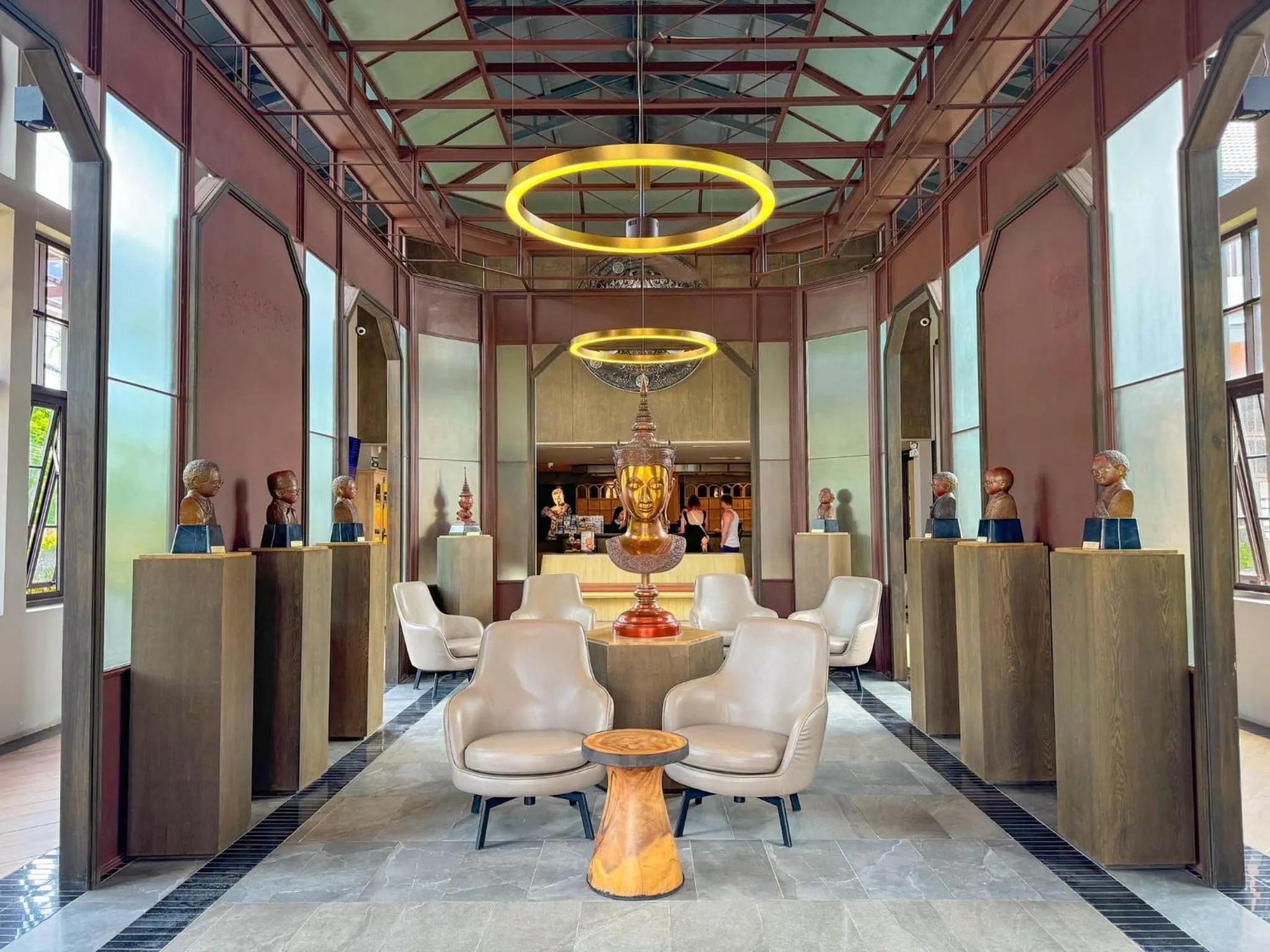 Property building in Thai Fight Hotel