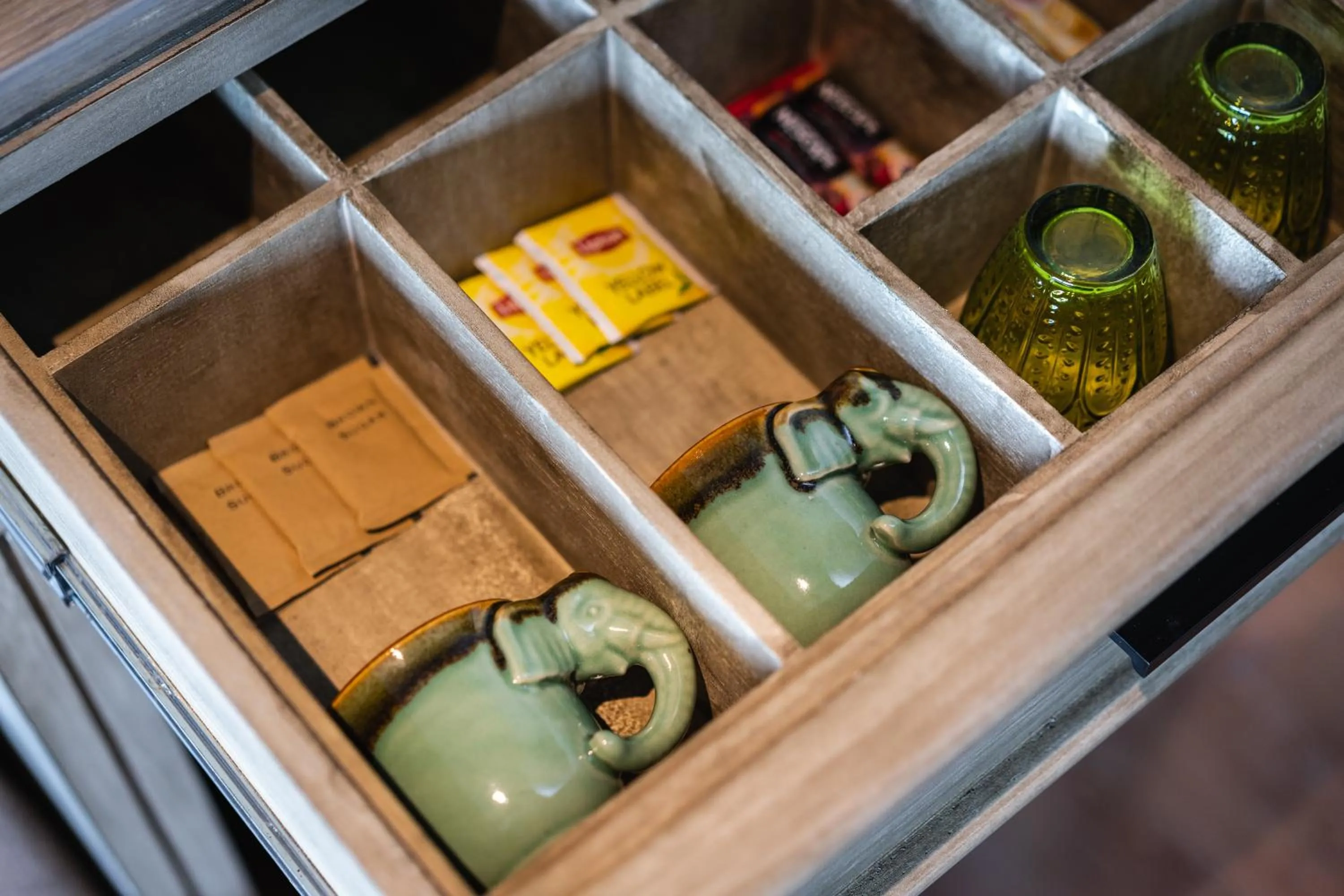 Coffee/tea facilities in Thai Fight Hotel