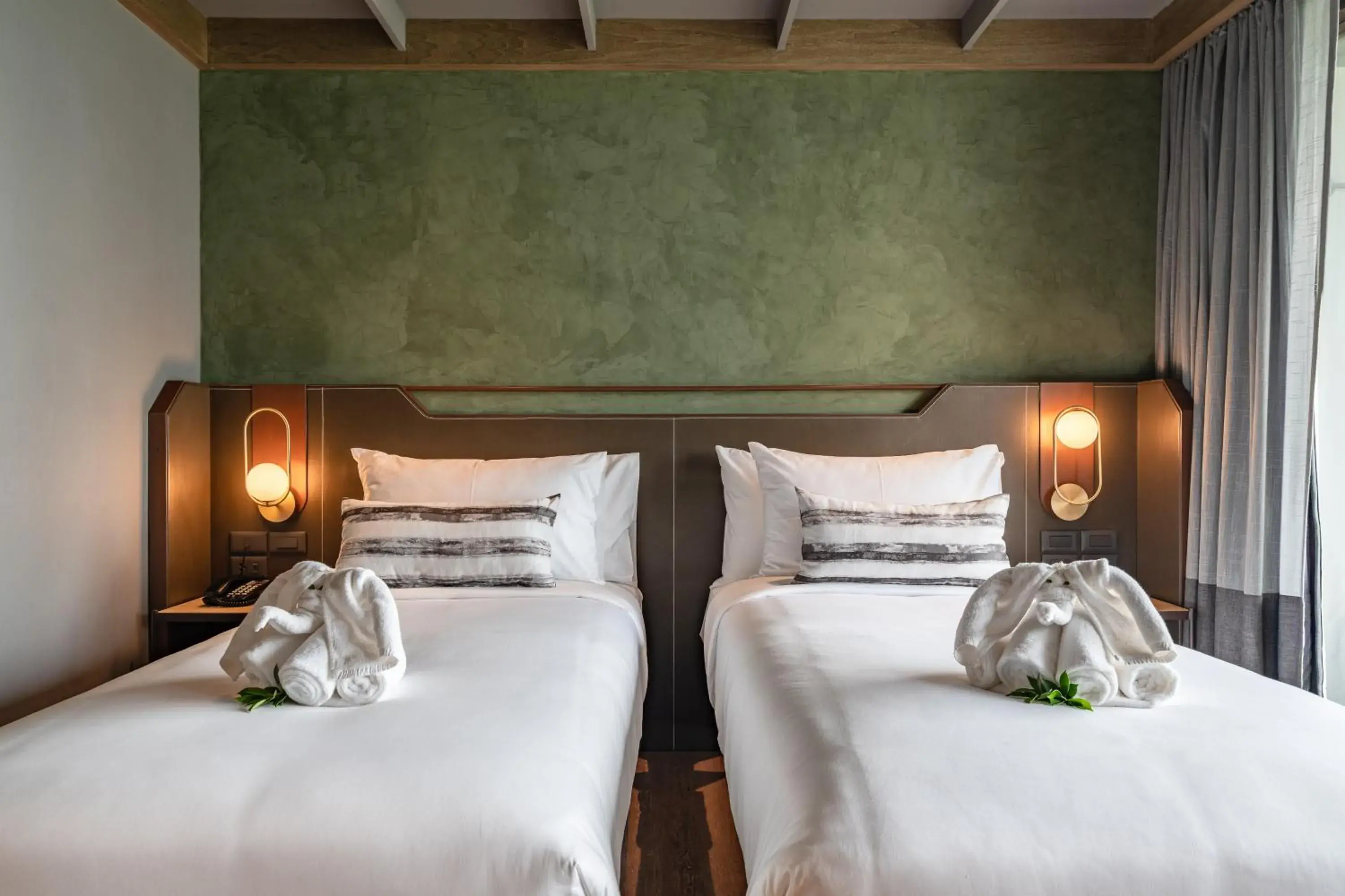 Twin Room with Sea View in Thai Fight Hotel Twin Room with Sea View in Thai Fight Hotel